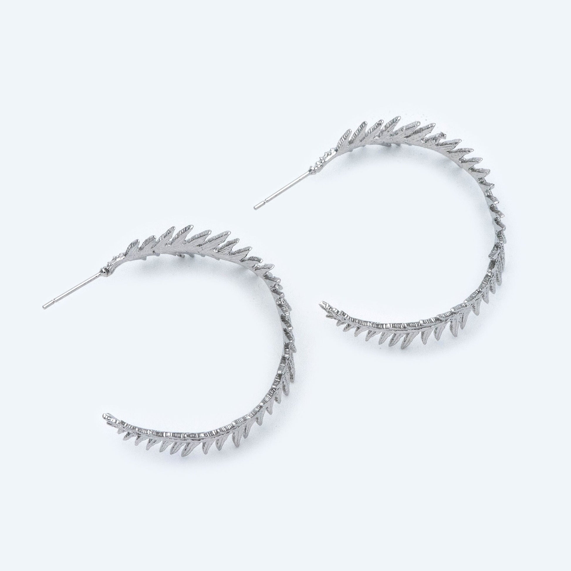 4pcs Gold / Silver Tone Feather Earring Studs 34mm, 18K Gold/ Rhodium plated Brass, Round Circle Leaf Earring (GB-1050)