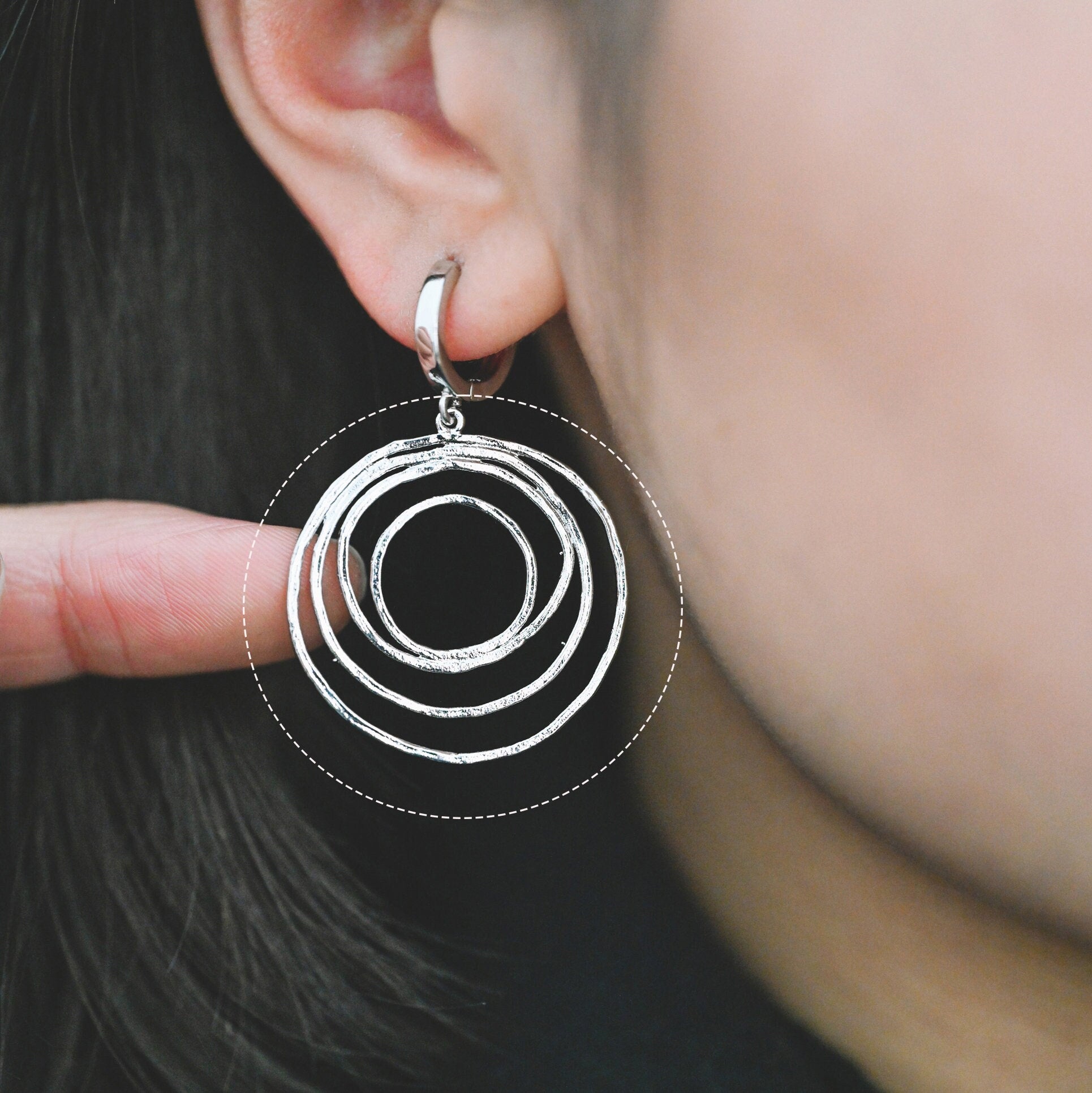 10pcs Gold/ Silver tone Circle Pendants 32x29mm, Gold/ Rhodium plated Brass Hoops, Wired Round Loop Charms (GB-1066-C)