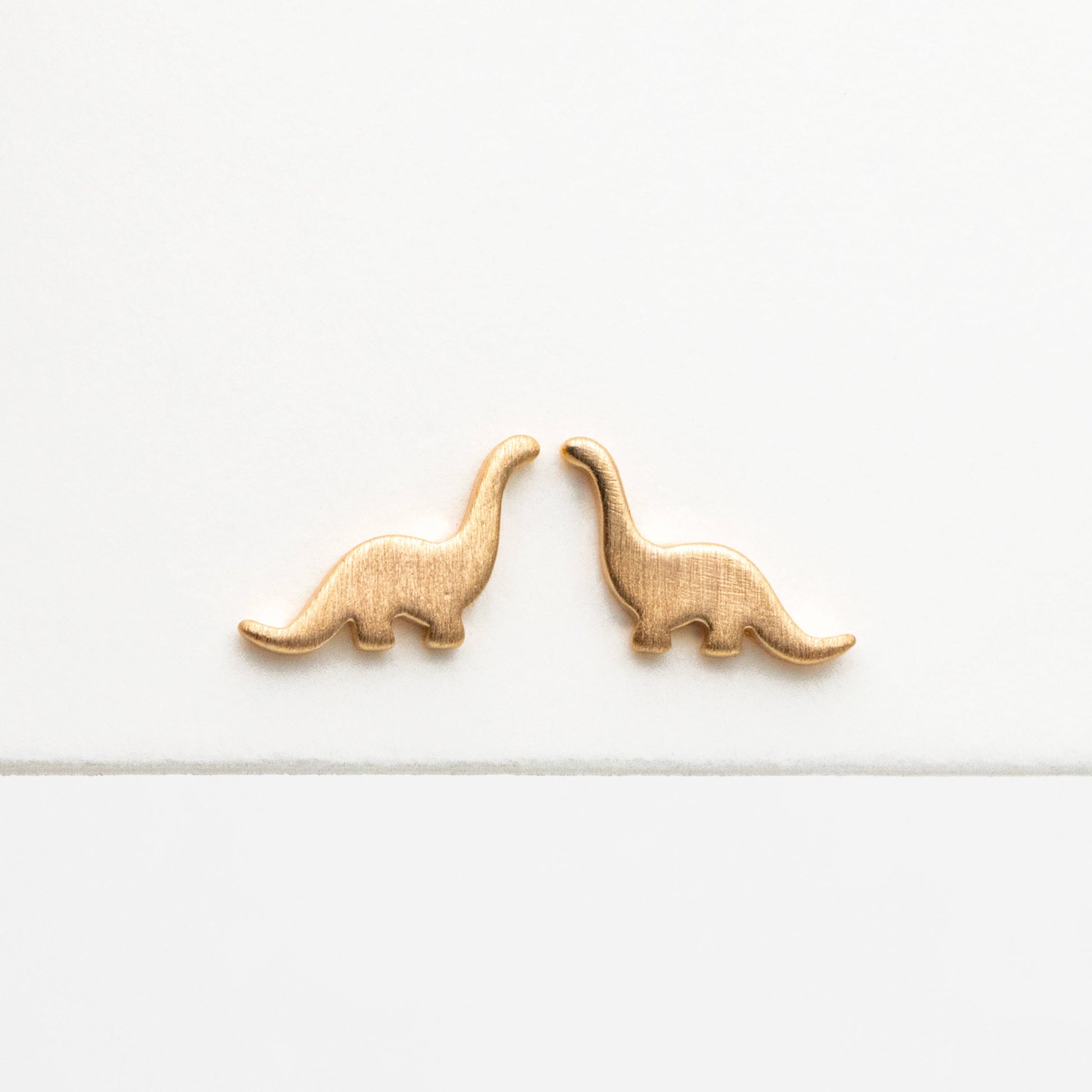 10pcs Gold/ Silver Brushed Dinosaur Earrings 6.5x10mm, Tiny Stud Earrings (GB-4209)