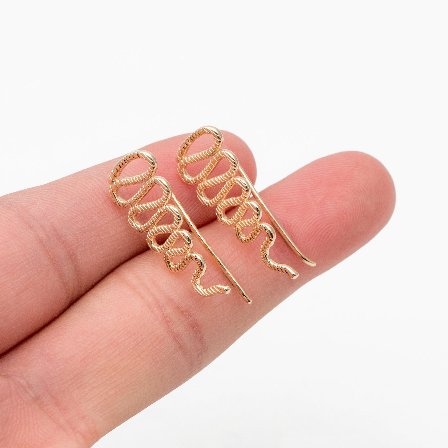 4pcs Gold Rope Ear Climber 26x11mm, 18K Gold plated Brass Ear Crawler (GB-4213)