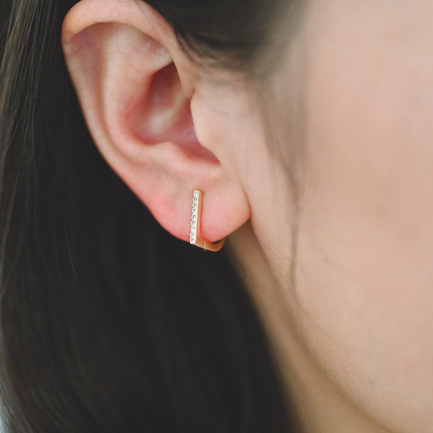 4pcs CZ Pave D Shaped Hoop Earrings, Dainty Huggie Earrings, Minimalist Earring, Small Gold Hoops Earring (GB-3613)