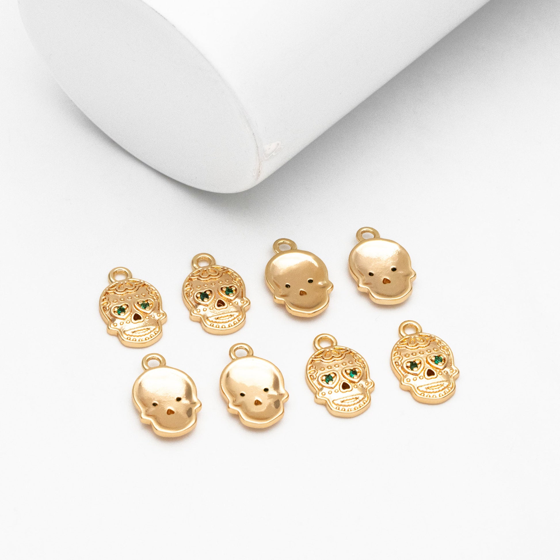 10pcs CZ Pave Gold Skull Charms 13x9mm, 18K Gold plated Brass Skull Pendants (GB-4223)