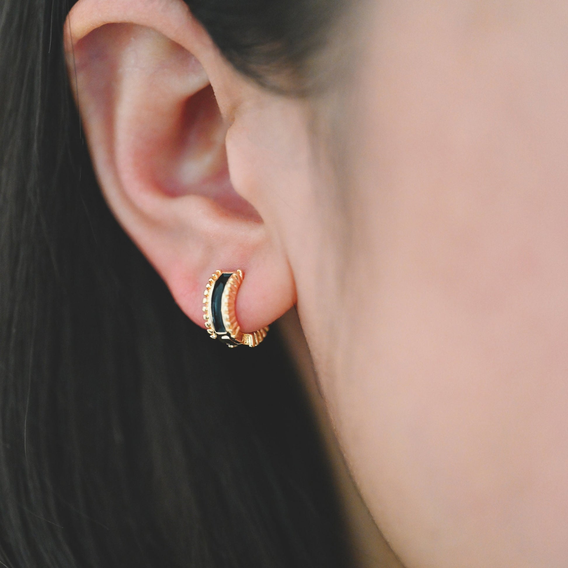 4pcs Gold Enamel Circle Hoop Earrings, 18K Gold plated Brass, Minimalist Huggie Earrings (GB-3717-E)