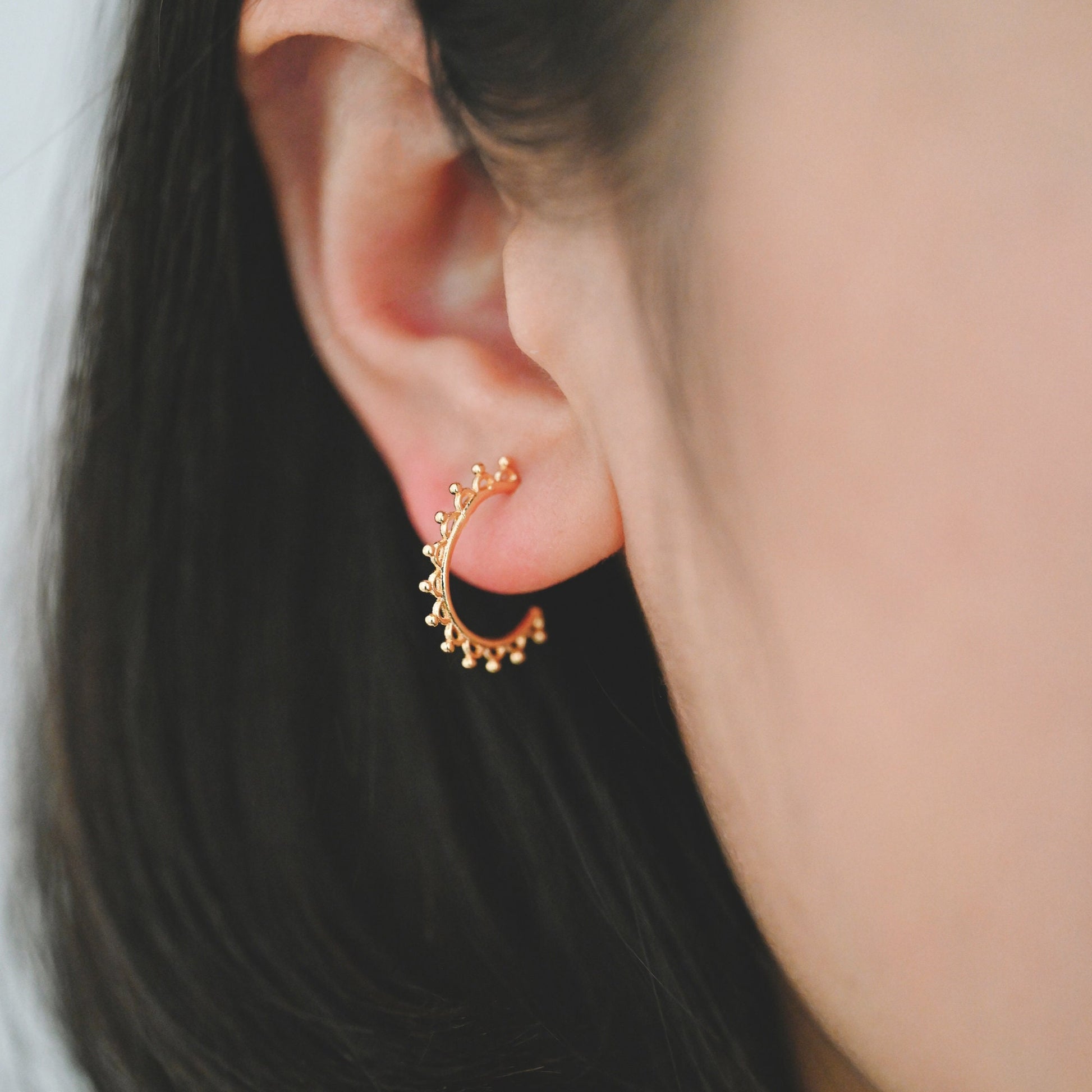 10pcs Gold Round Circle Ear Posts 18mm, Gold plated Brass, Dainty Geometric Hoop Stud Earrings (GB-3725)