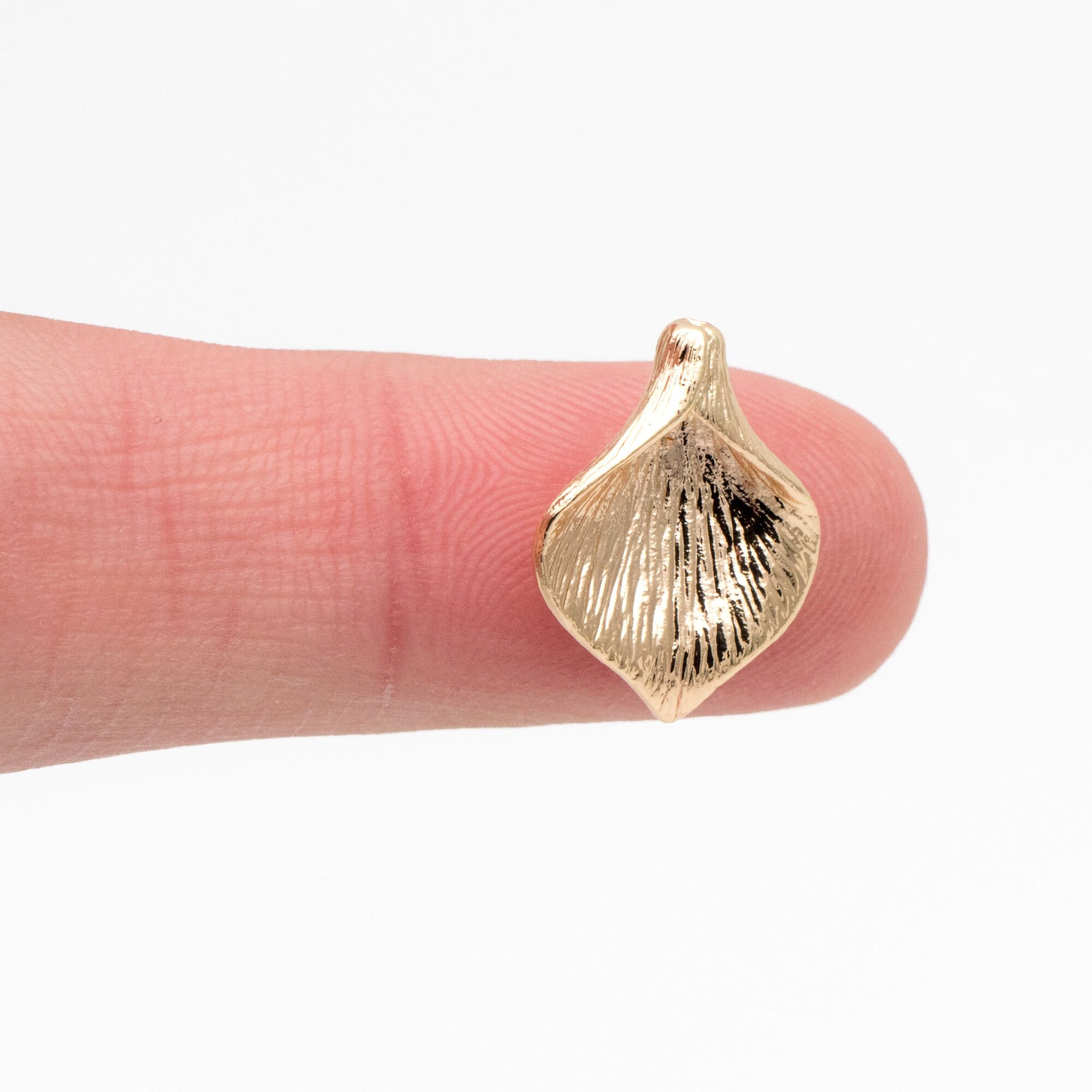 10pcs Gold plated Brass Calla Lily Bead Charms 17mm, Lead Nickel Free (GB-063)