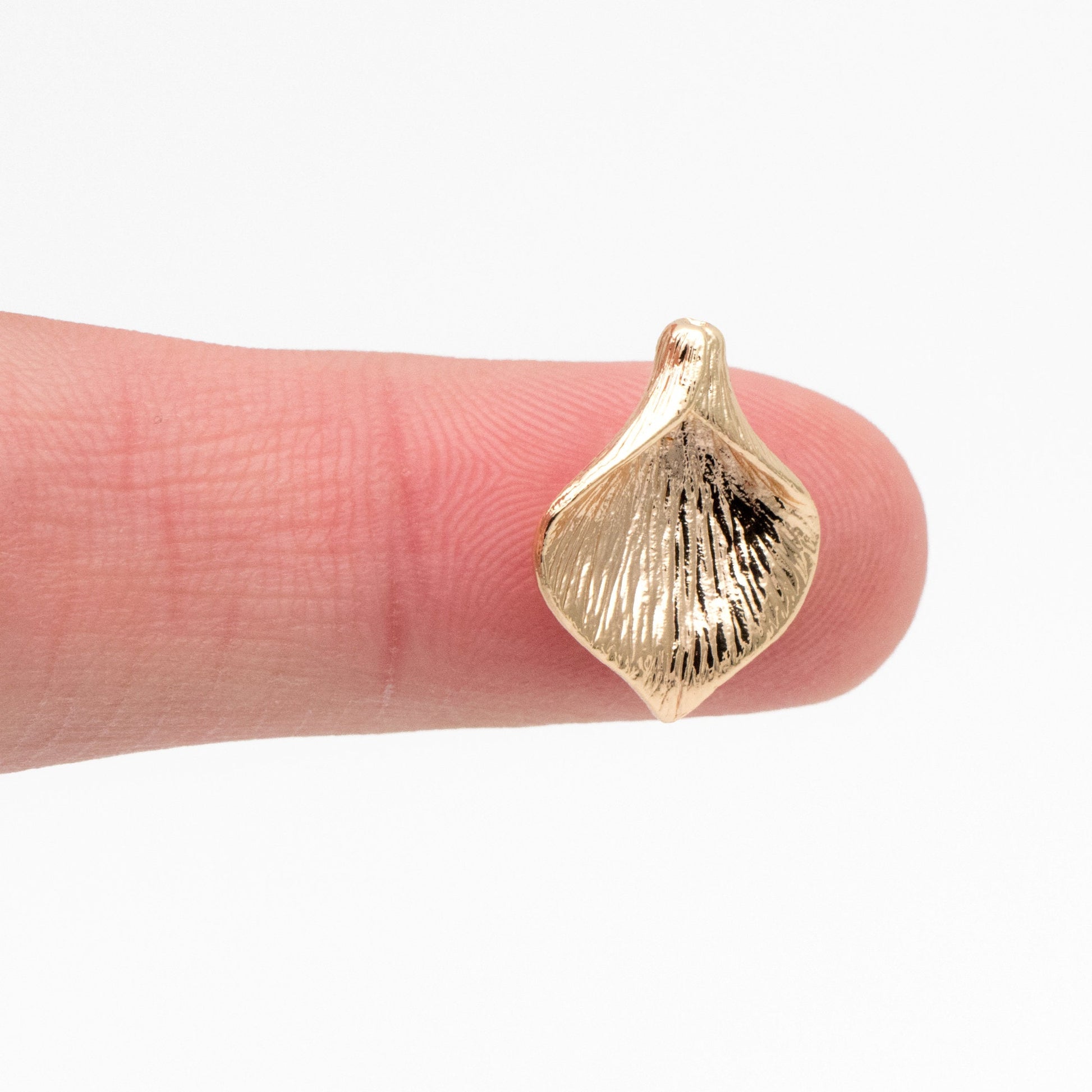10pcs Gold plated Brass Calla Lily Bead Charms 17mm, Lead Nickel Free (GB-063)