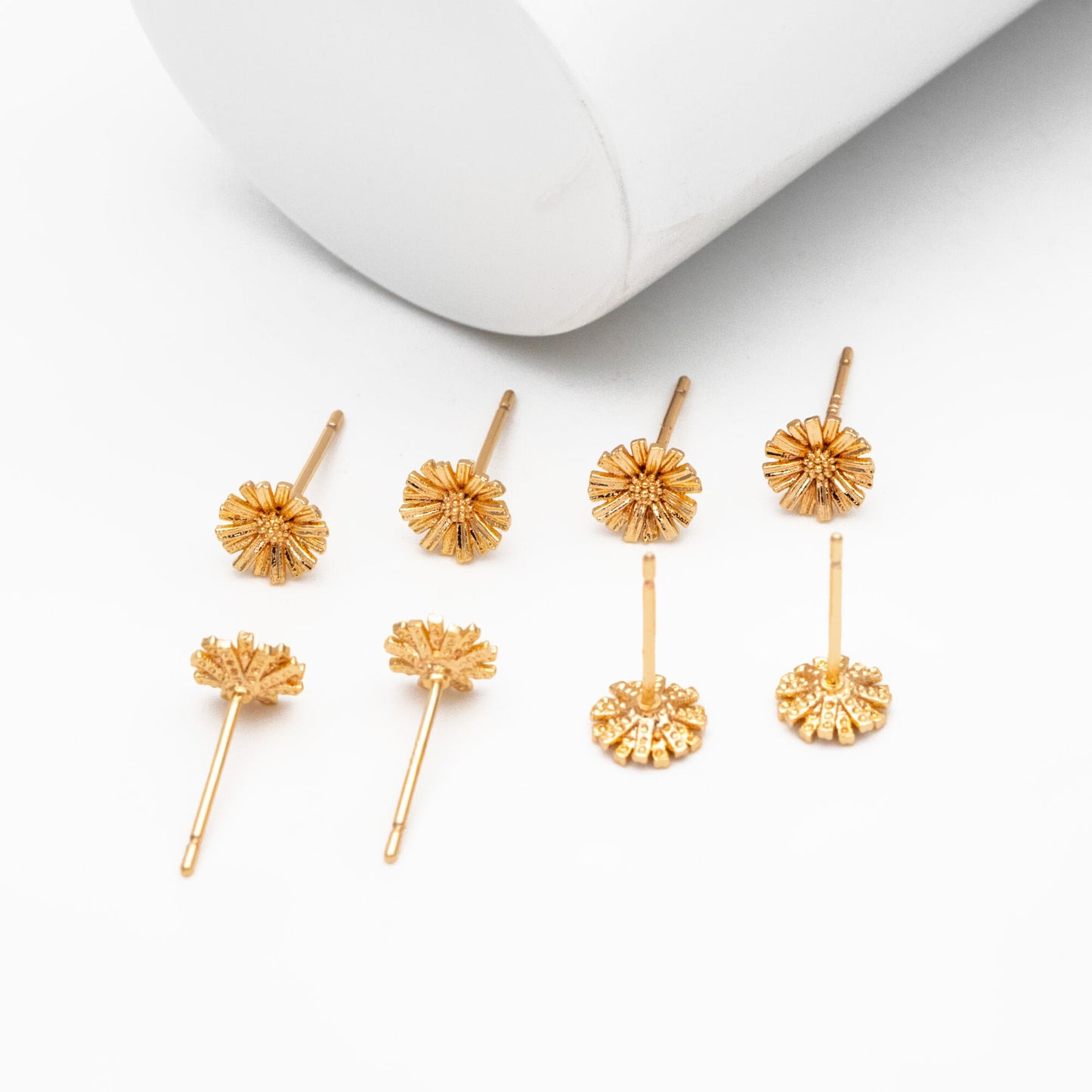 10pcs Gold Tiny Daisy Earrings 6.5mm, Gold Plated Brass, Minimalist Daisy Stud Earrings (GB-4258)