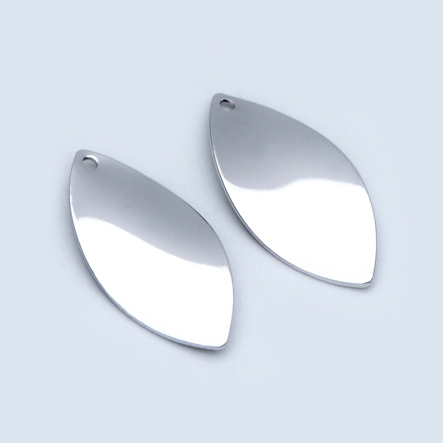 10pcs Gold/ Silver Leaf Charms, Gold/ Rhodium plated Brass, Twist Oval Pendants 23x11mm (GB-981)