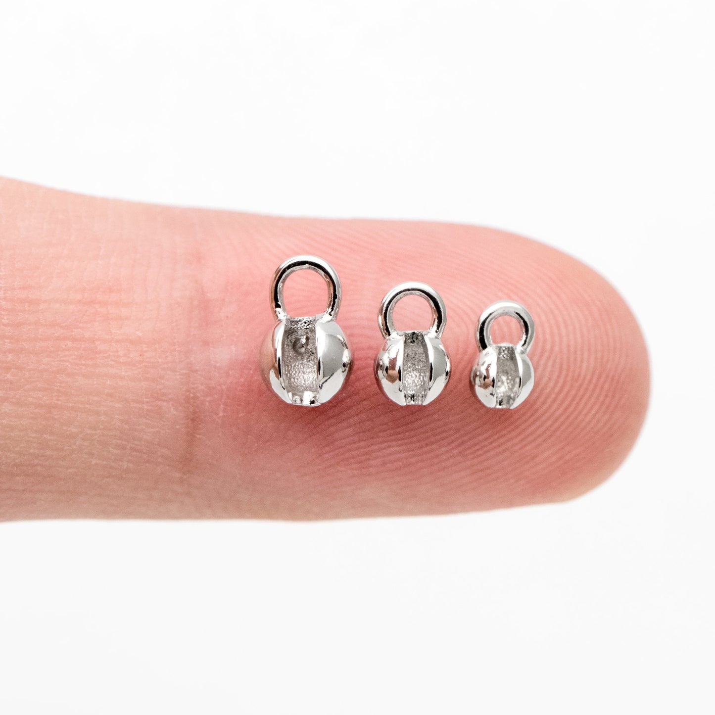 20pcs Gold Crimp Ends, Cord Ends, Clam Shell Bead Tip, Ball Chain Connector, Chain Crimps, Gold Plated Findings (GB-2832)