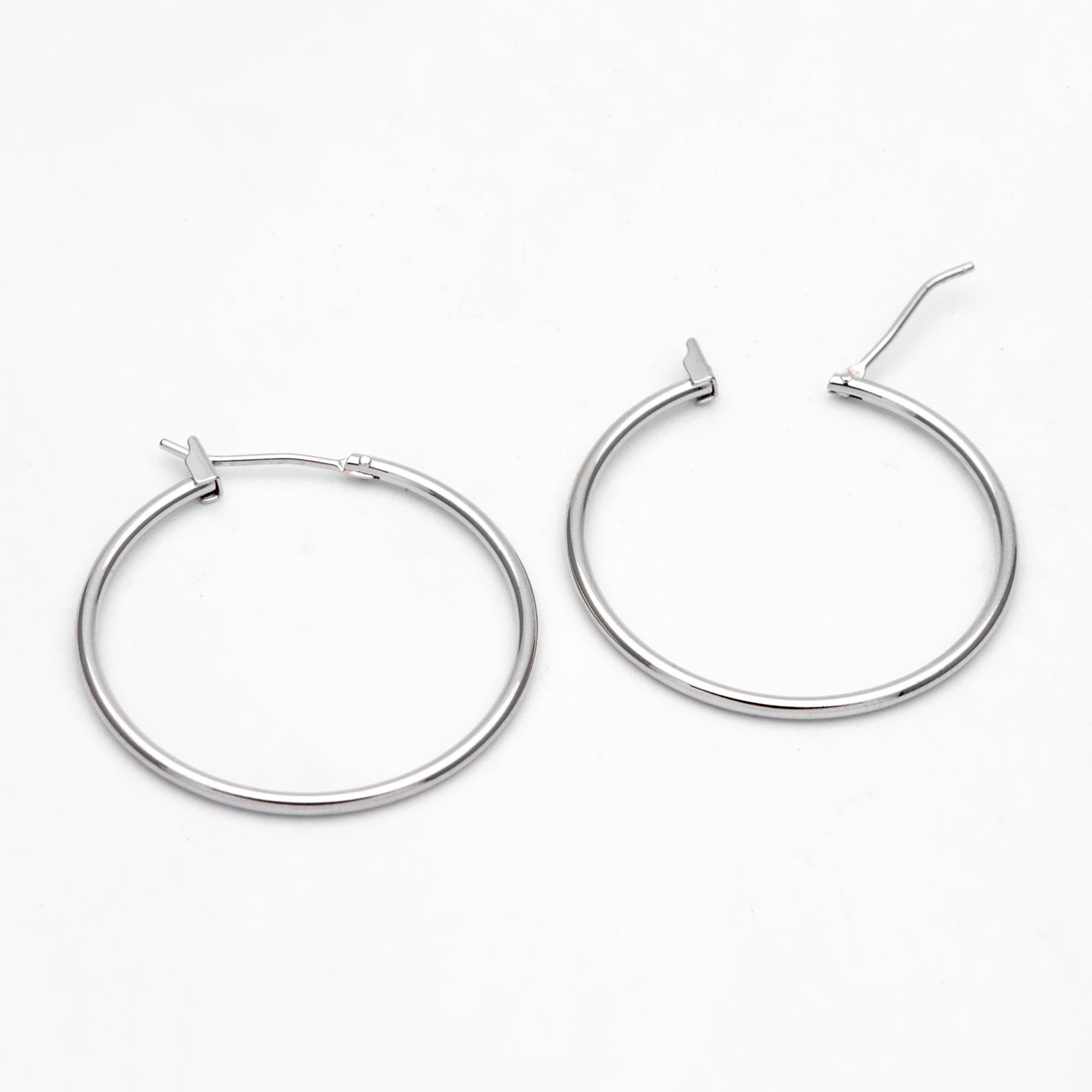 10pcs Gold/ Silver Tone Hoop Earrings, Size 15/ 20/ 25/ 30/ 35/ 40/ 45mm by 1.5mm Thick, Huggie Minimalist Earrings (GB-2812)