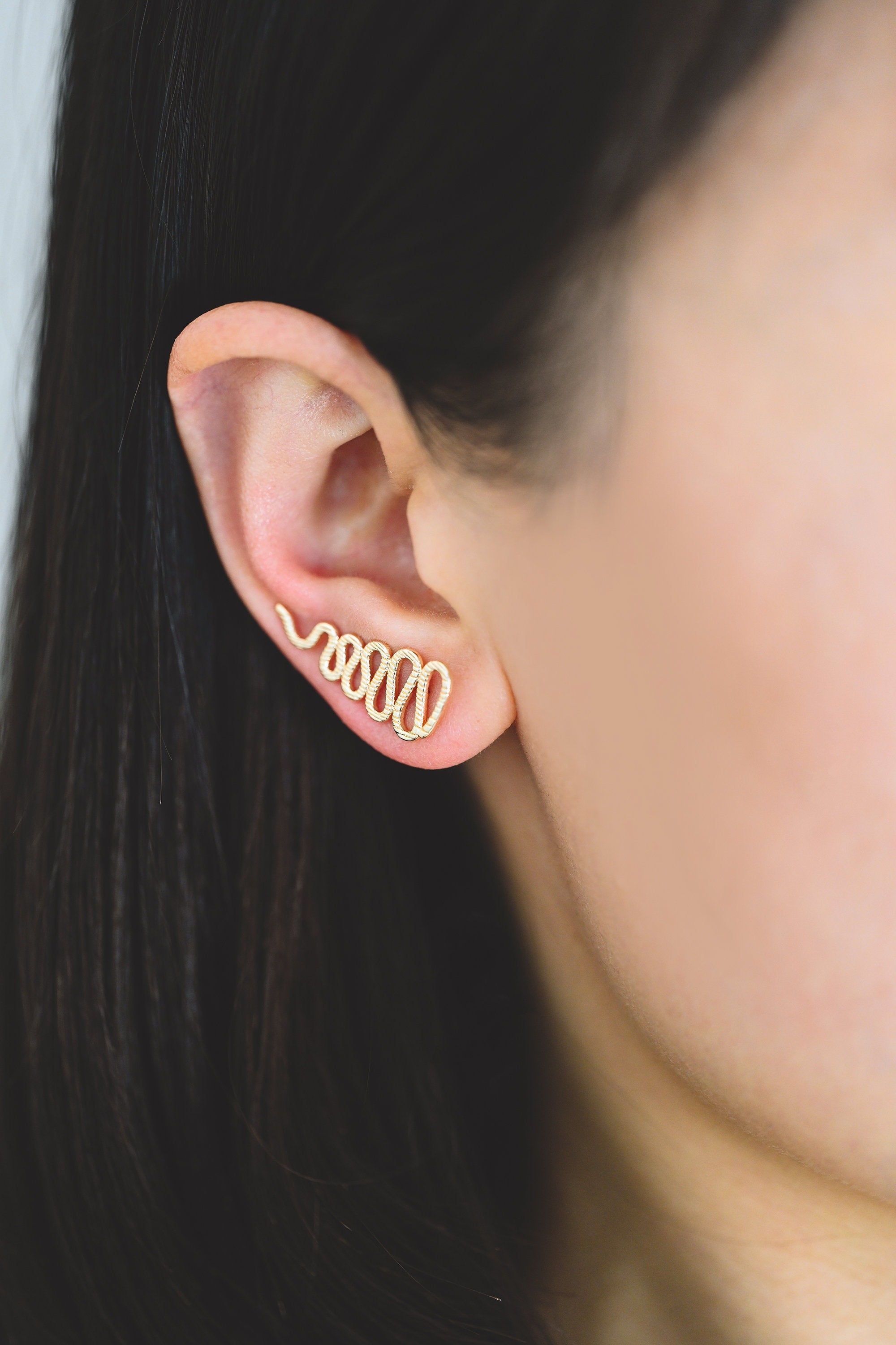 4pcs Gold Rope Ear Climber 26x11mm, 18K Gold plated Brass Ear Crawler (GB-4213)