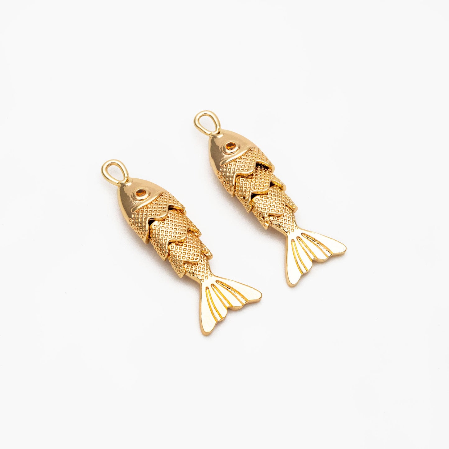 4pcs Gold/ Silver 3D Fish Charms, Gold/ Rhodium Plated Brass, Fish Pendants (GB-4274)