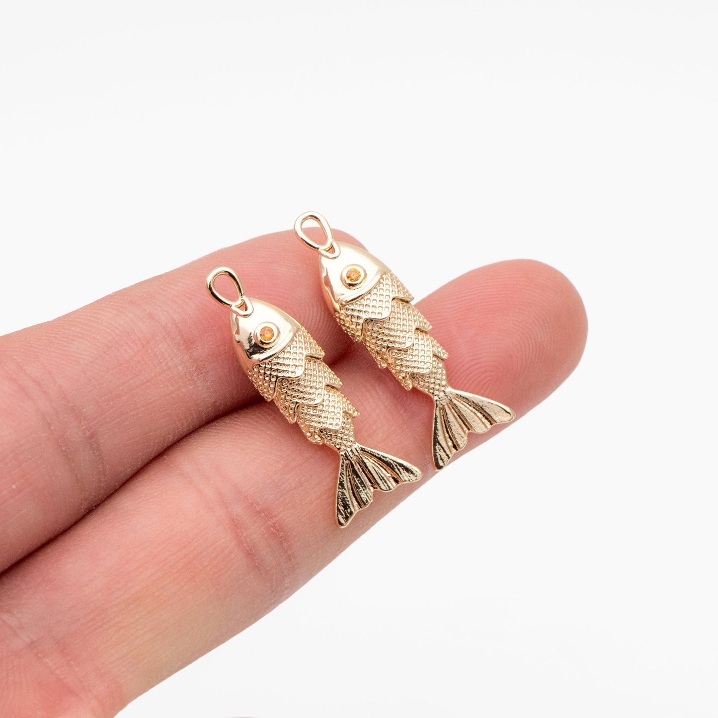 4pcs Gold/ Silver 3D Fish Charms, Gold/ Rhodium Plated Brass, Fish Pendants (GB-4274)