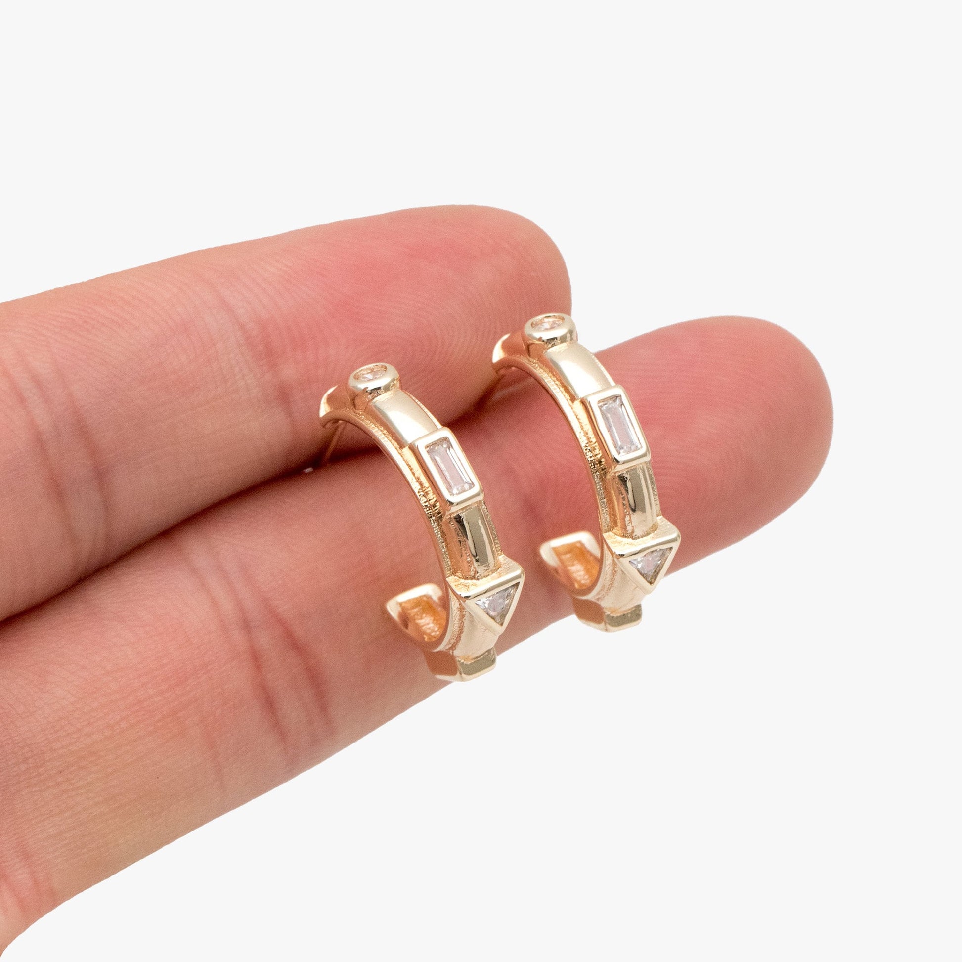 4pcs CZ Pave Gold Round Circle Earrings, Gold plated Brass, Geometric Hoop Stud Earrings (GB-4338)