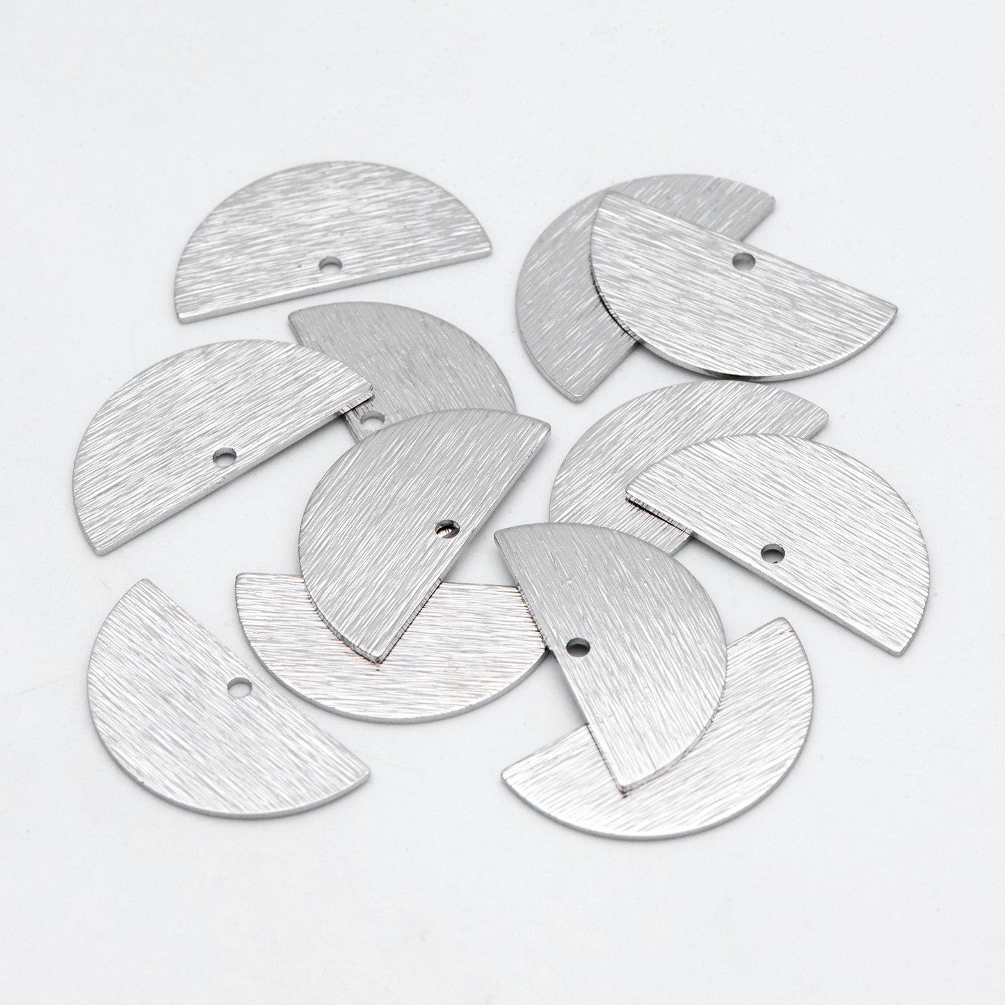 10pcs Brushed Gold/ Silver Semicircle Charms 21/ 24mm, Geometric Disc Coins, Semi Round Pendants (GB-3817)