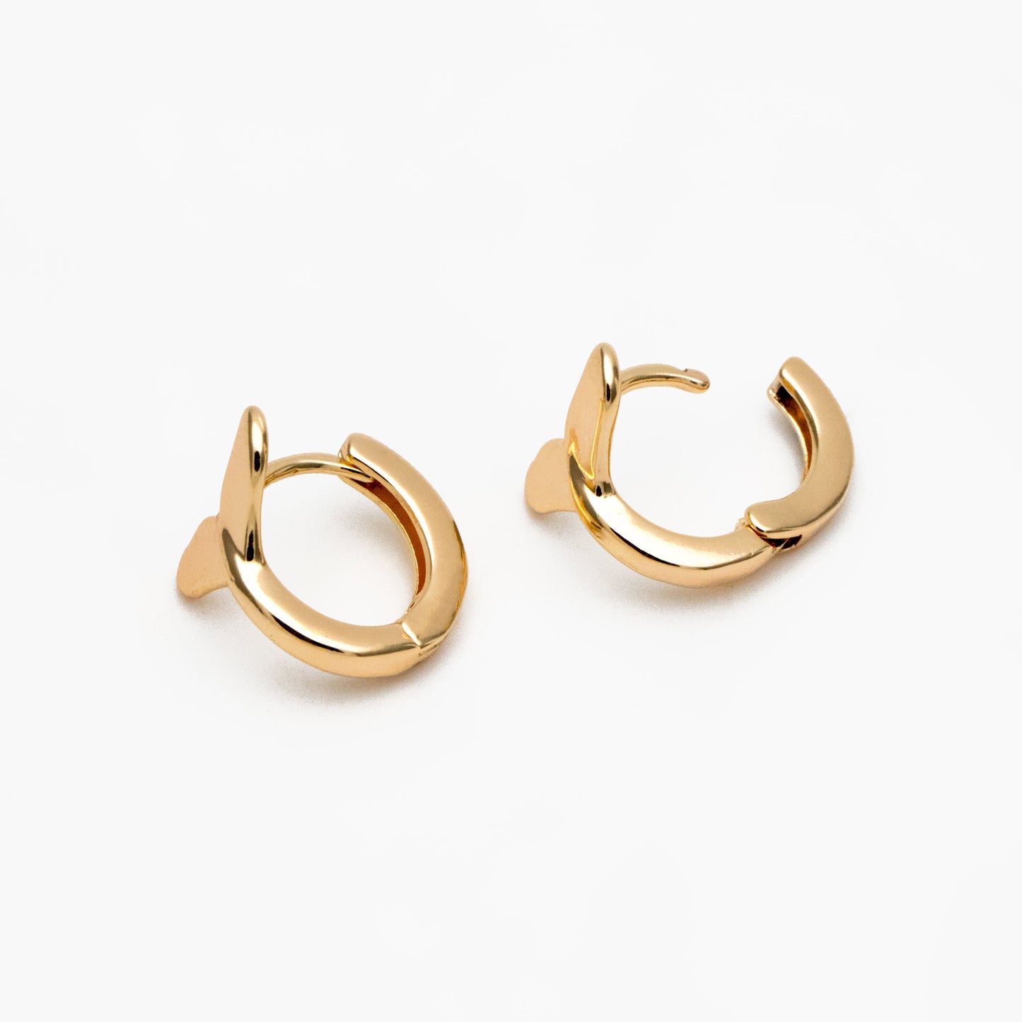 4pcs Gold/ Silver Whale Tail Hoop Earrings, Dainty Huggie Earrings, Minimalist Hoops, Huggies (GB-4340)