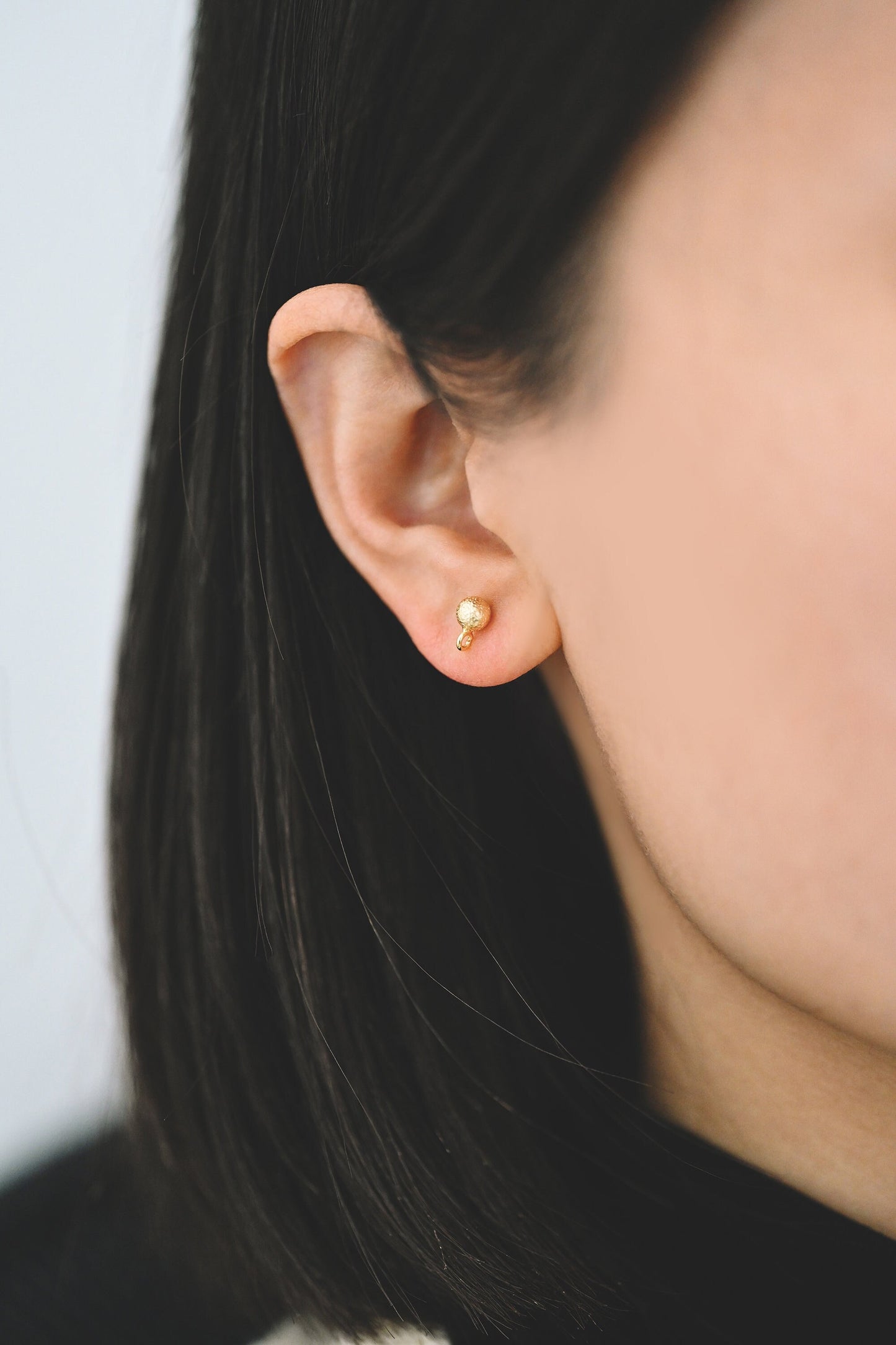 20pcs Gold/ Silver Ball Stud Earring with Ring/Loop, Gold/ Rhodium plated Brass Ear Posts, 4/ 5mm Ball Size (GB-533)