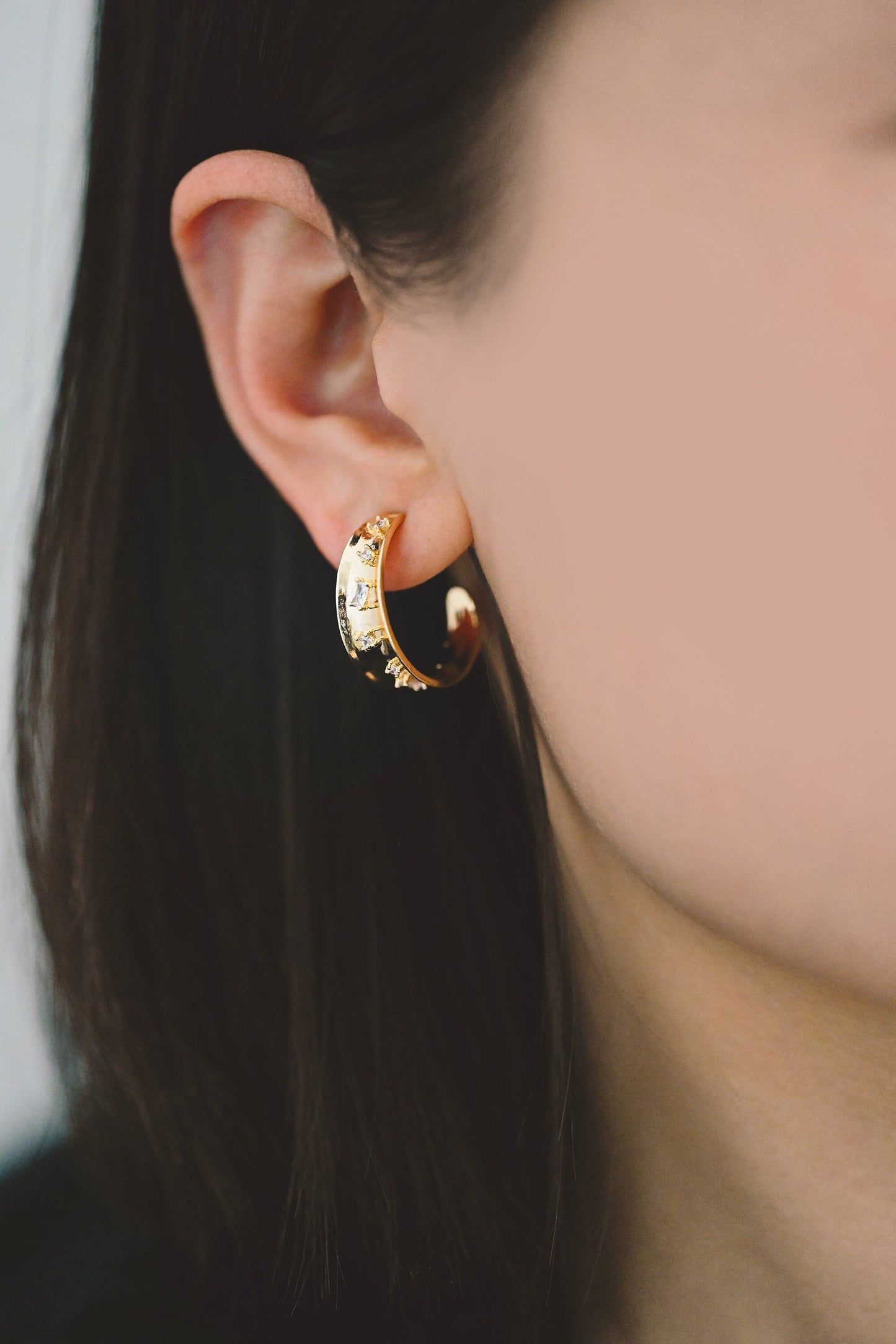 4pcs CZ Pave Gold Round Circle Earrings, Gold plated Brass, Geometric Hoop Stud Earrings (GB-4027)