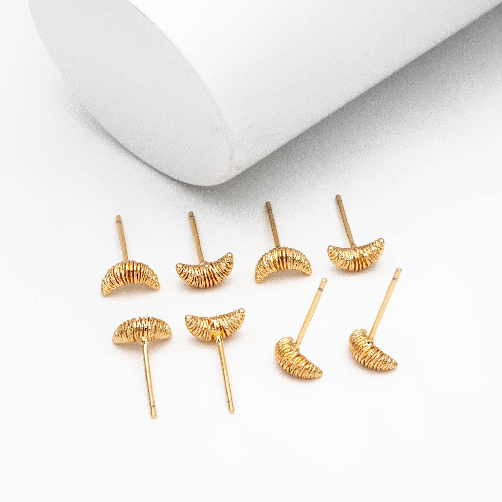 10pcs Gold Croissant Earrings 8x5mm, Real Gold Plated Brass Minimalist Stud Earrings (#GB-4329)
