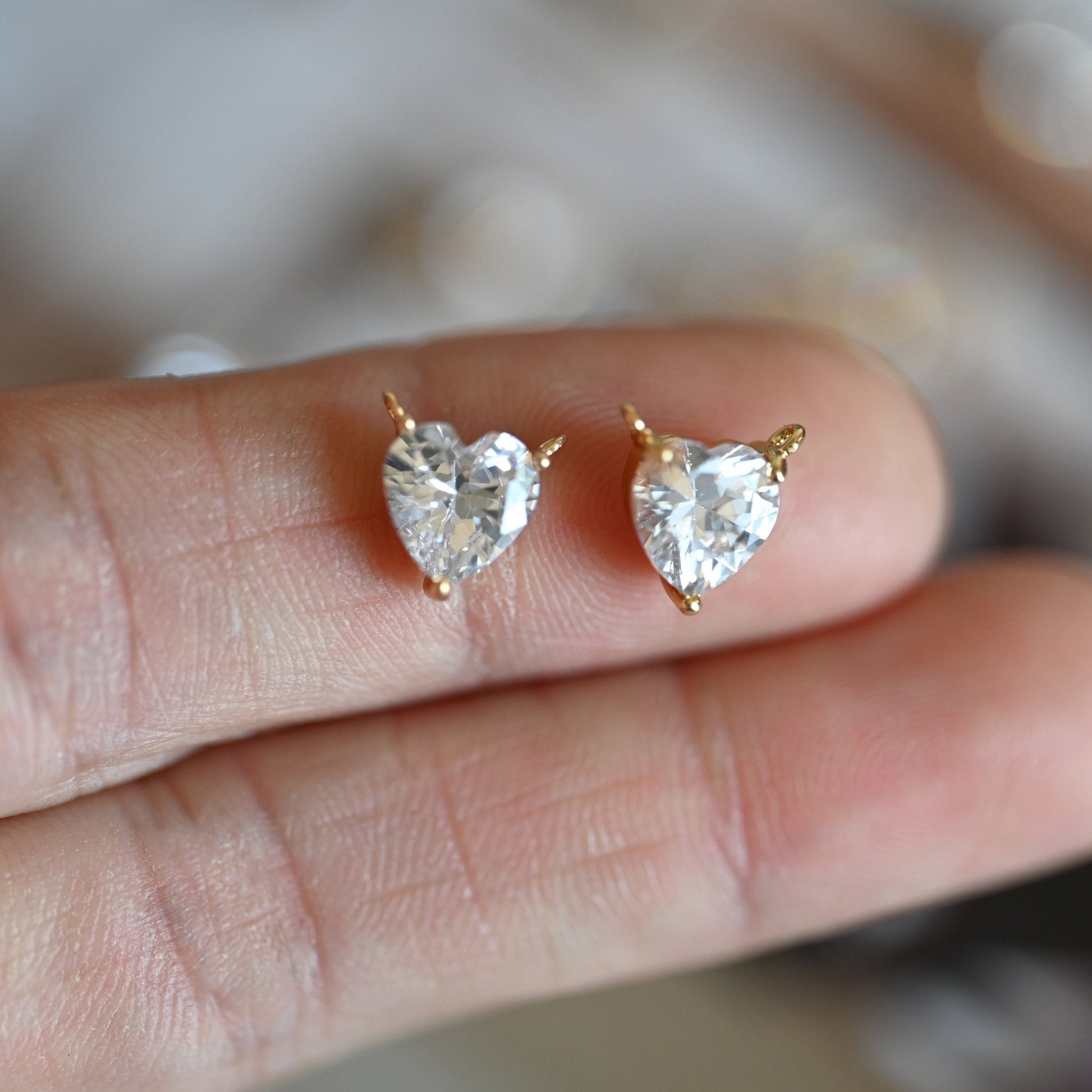 10pcs Rhinestone Connector Beads 8.5x9mm, Clear Rhinestone Heart Charms, Gold Plated Brass Findings (GB-215-B)