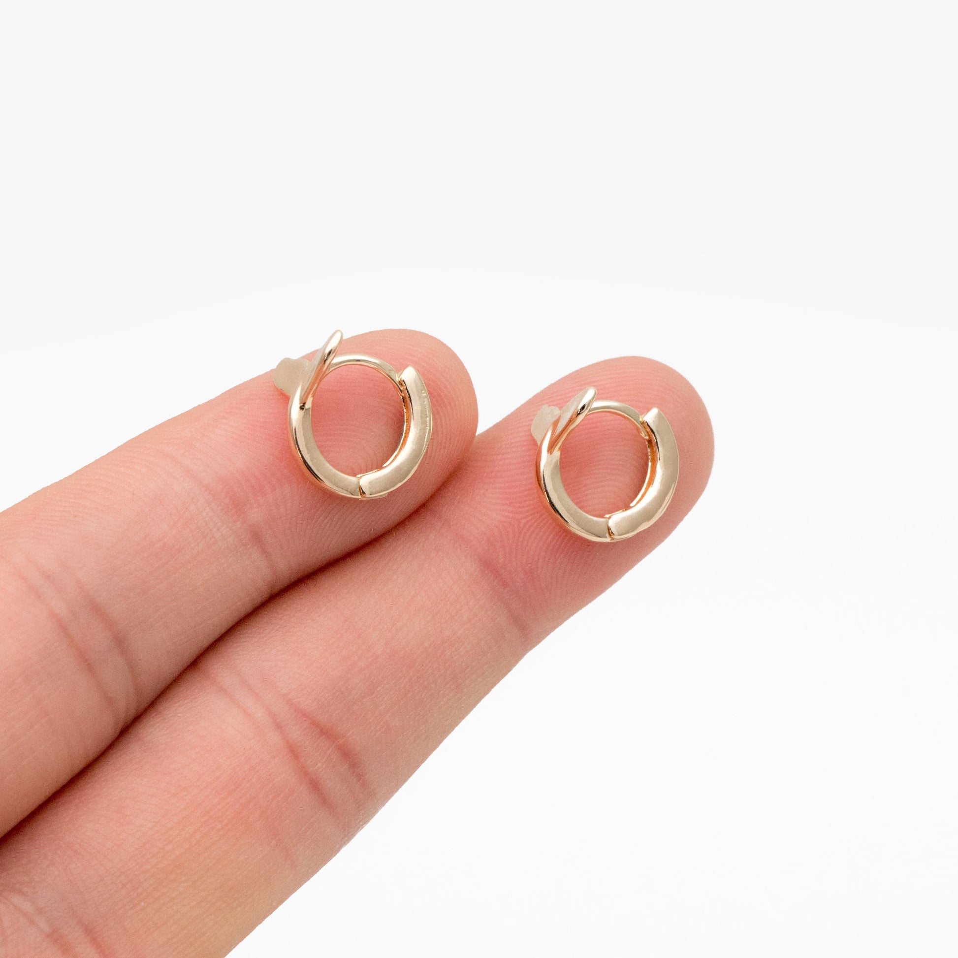 4pcs Gold/ Silver Whale Tail Hoop Earrings, Dainty Huggie Earrings, Minimalist Hoops, Huggies (GB-4340)