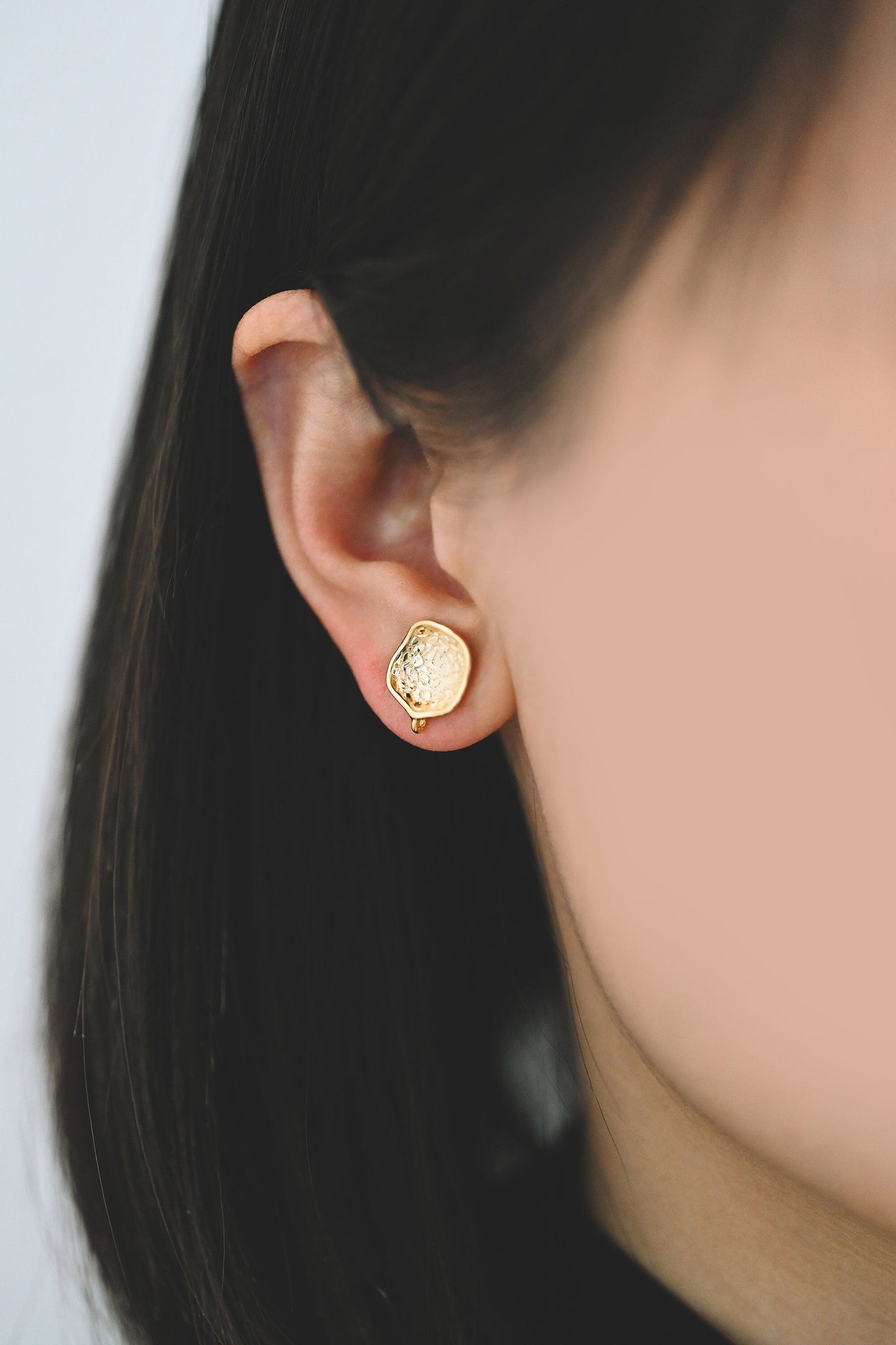 10pcs Gold plated Brass Ear Posts 13mm, Flower Stud Earring with Loop, Floral Earring Components (GB-515)