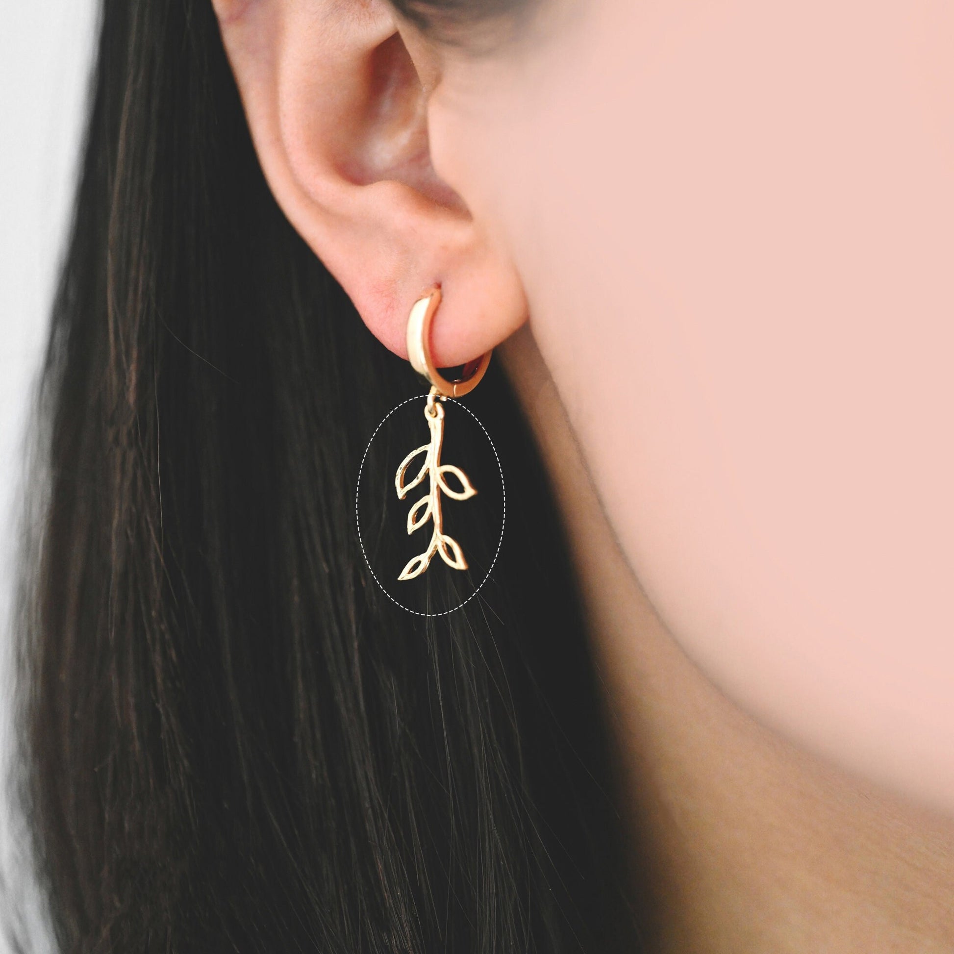 10pcs 18K Gold plated Brass Leaf Charm Pendants 22x12mm (GB-120-C)