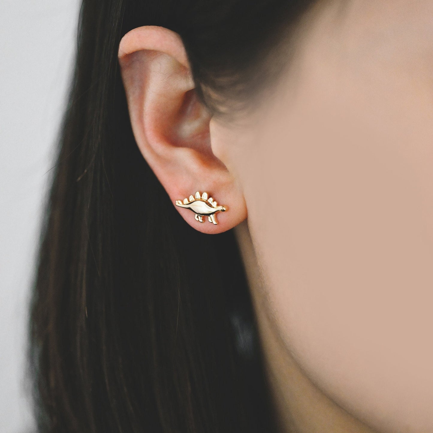 10pcs Gold Dinosaur Earrings 8x17mm, Gold Plated Brass, Cute Dinosaur Stud Earrings (GB-4028)