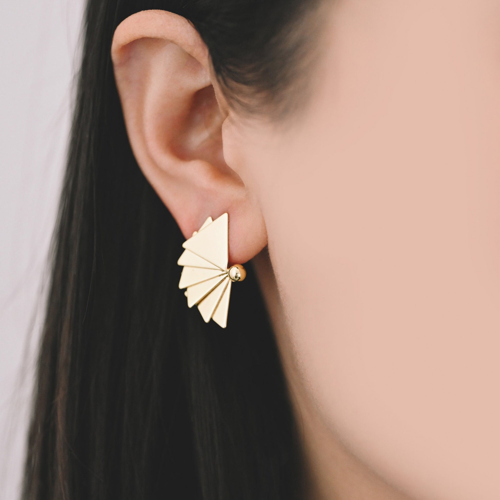 4pcs Gold/ Silver Tone Fan Shape Earrings, Gold/ Rhodium Plated Brass Fan Stud Earrings (GB-4336)