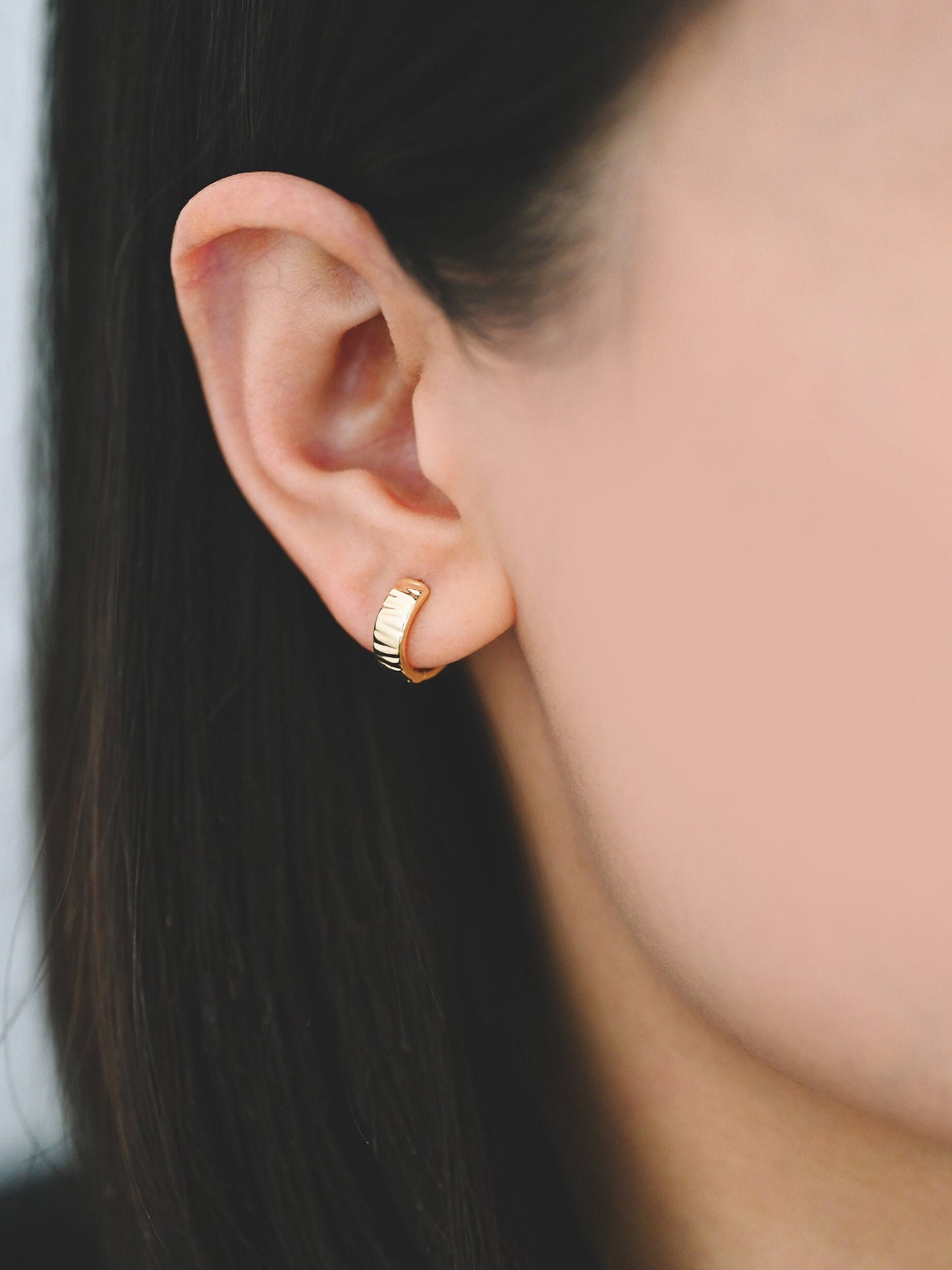4pcs Gold/ Silver Wrinkled Hoop Earrings, Gold Huggie Earrings, Gold Hoops, Huggies (GB-4291)