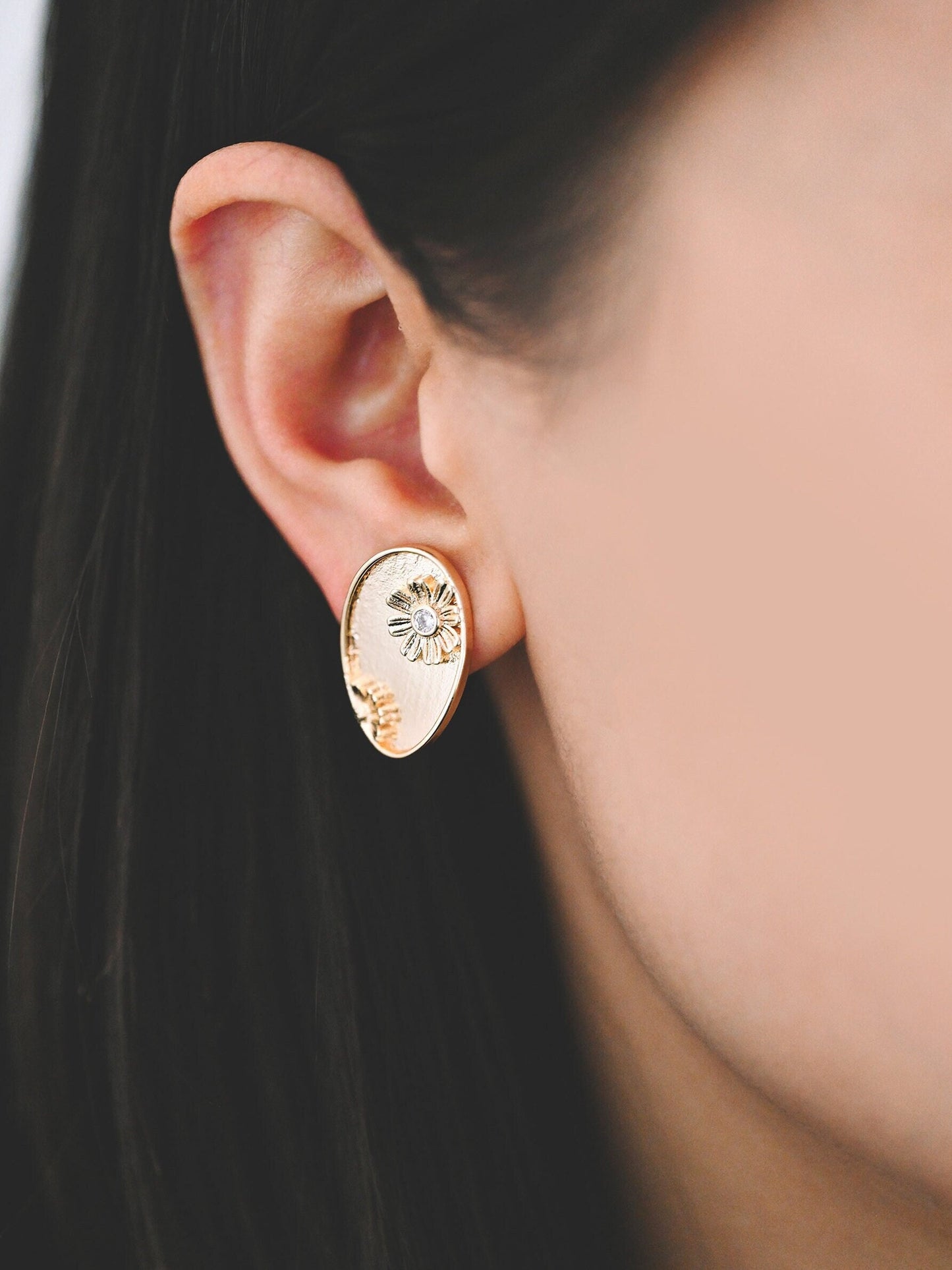 10pcs CZ Pave Gold Flower Oval Earrings, Gold Plated Brass, Dainty Geometric Stud Earrings (#GB-4318)