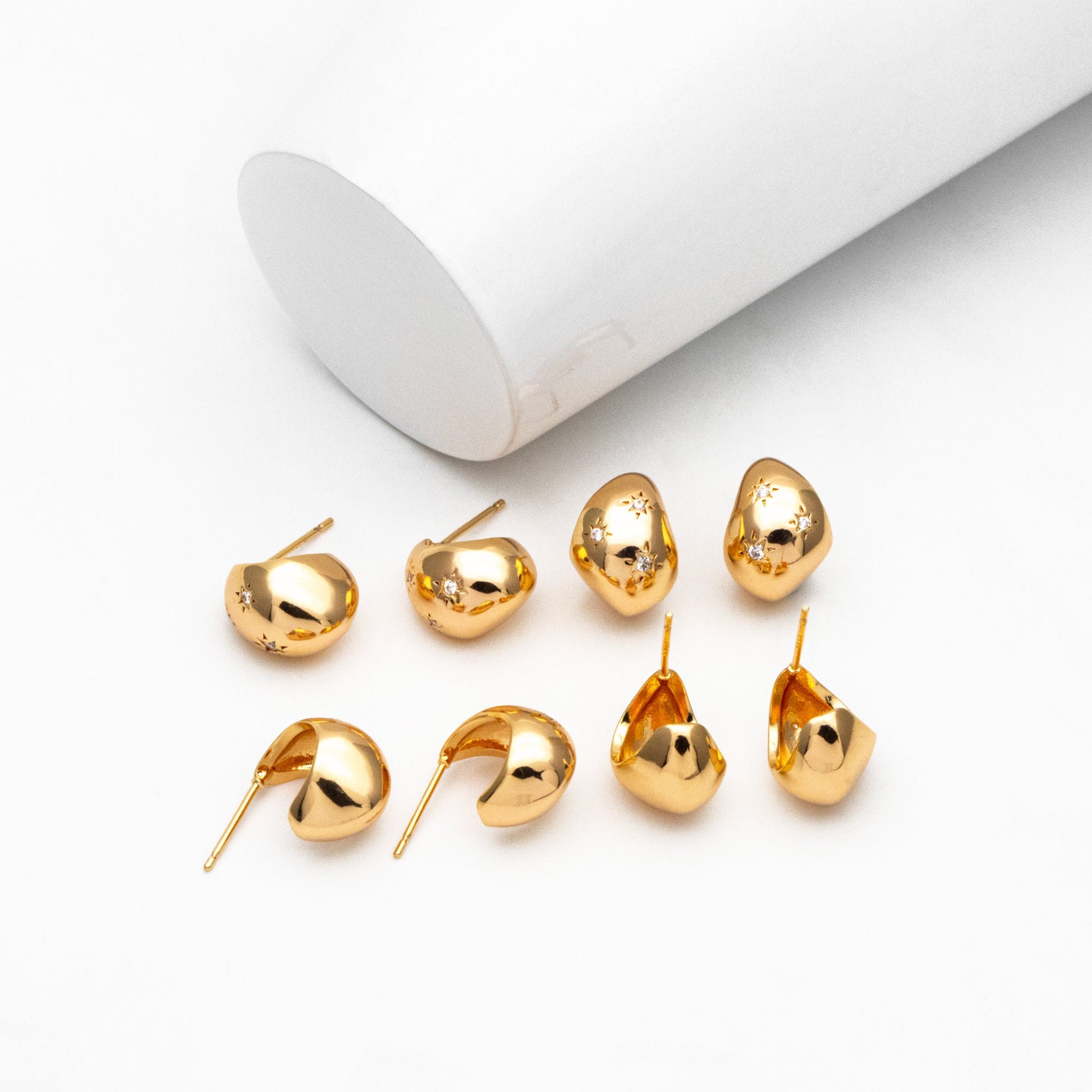 4pcs CZ Pave Gold Star Chunky Earrings, 18K Gold plated Brass, Hoop Stud Earrings (GB-4379)