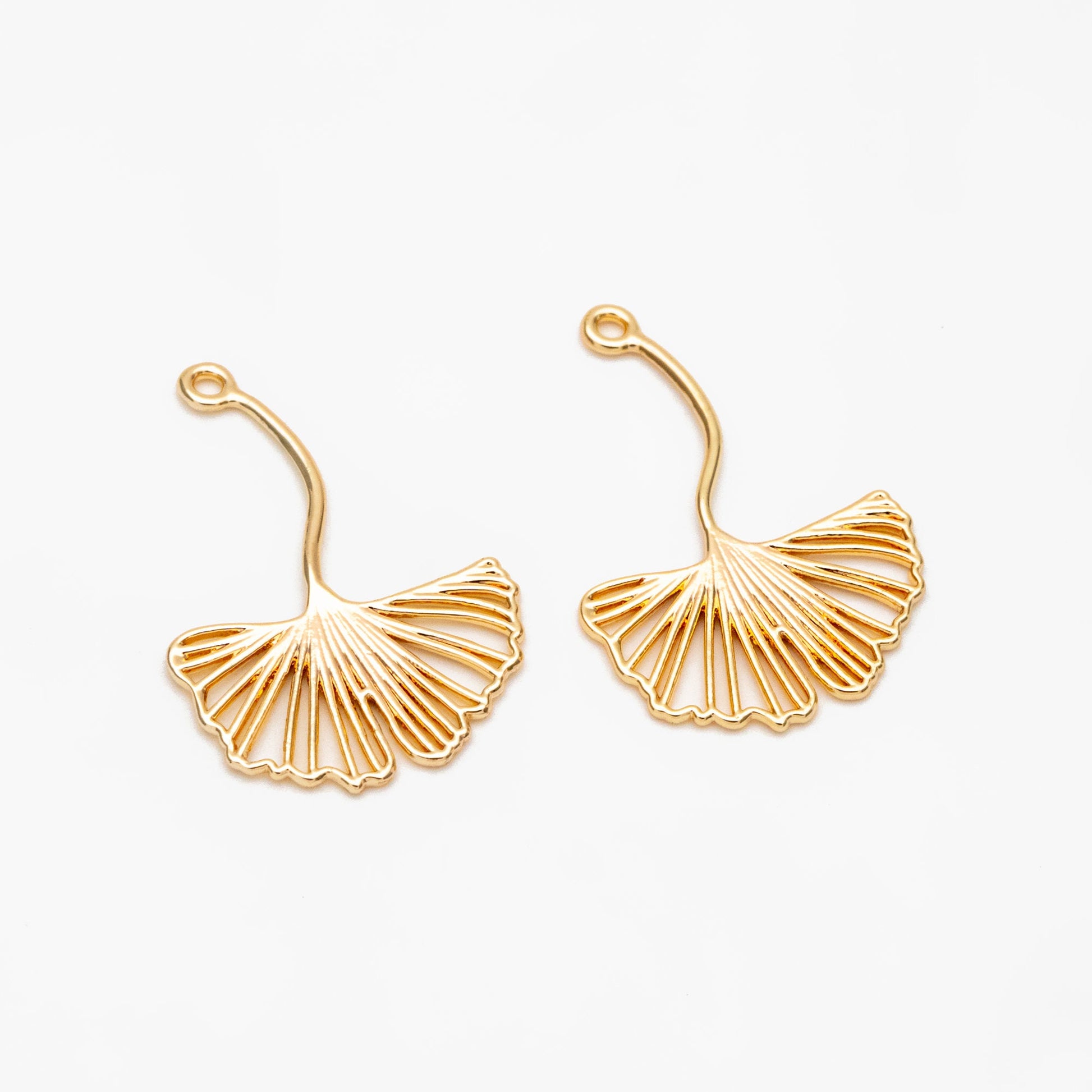 10pcs Gold Ginkgo Leaf Charm 26x17mm, Gold plated Brass, Hollow Leaf Pendant (GB-4425-A)