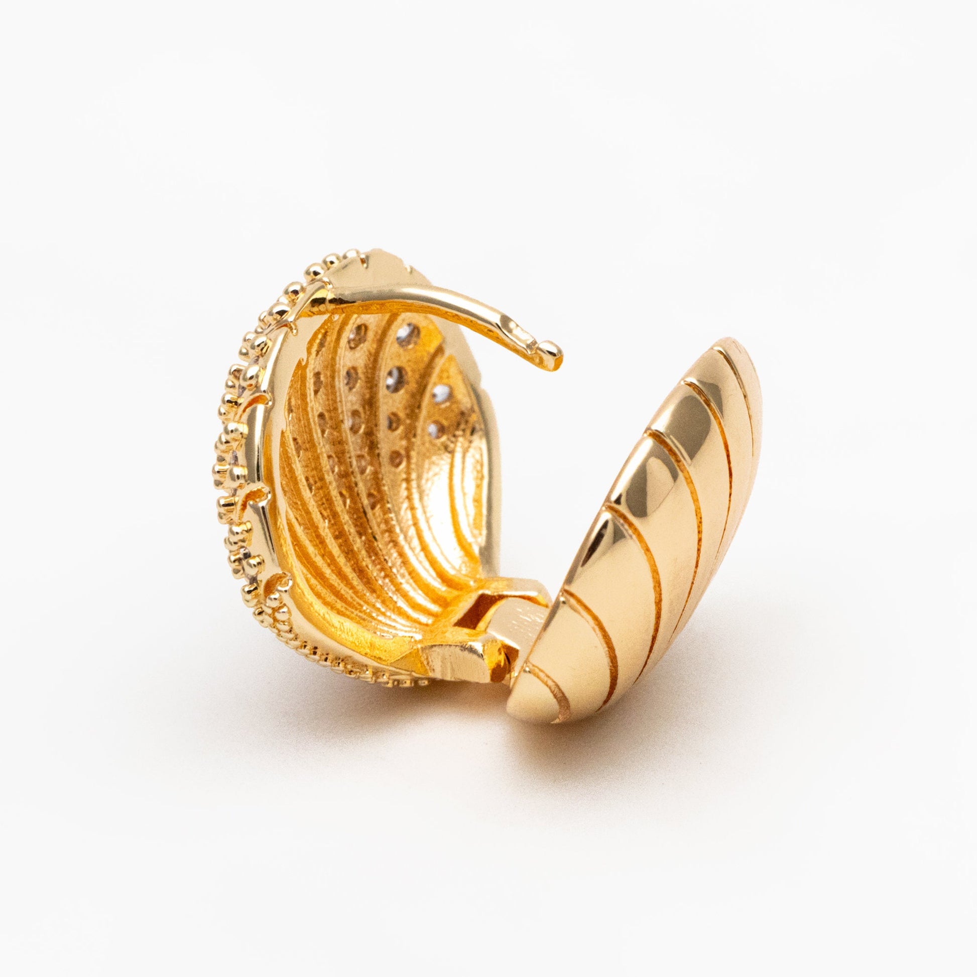 4pcs CZ Pave Gold/ Silver Shell Earrings, Gold/ Rhodium plated Brass, Dainty Seashell Hoop Earrings (GB-4347)