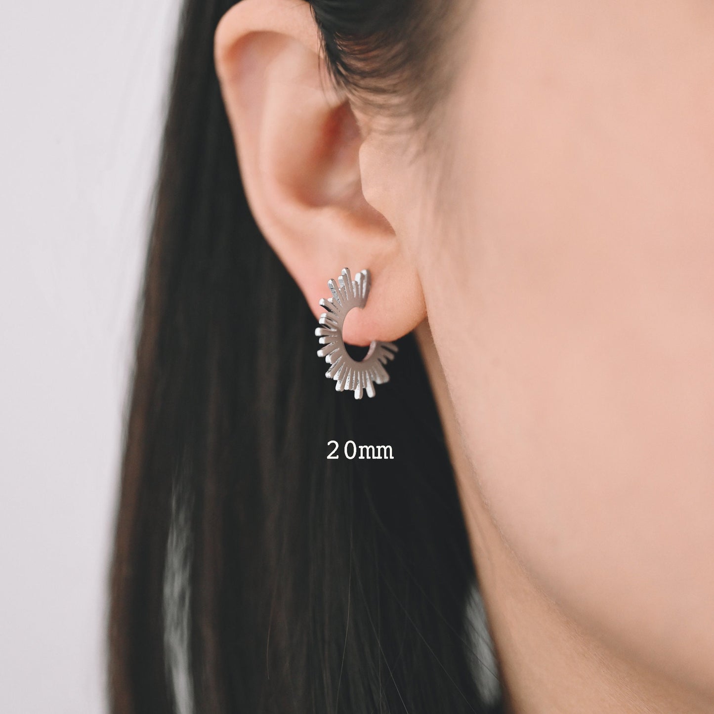 10pcs Gold/ Silver Tone Sun Round Earrings 20/35mm, Gold/ Rhodium plated Brass Sun Jewelry, Sun earrings (#GB-1227)