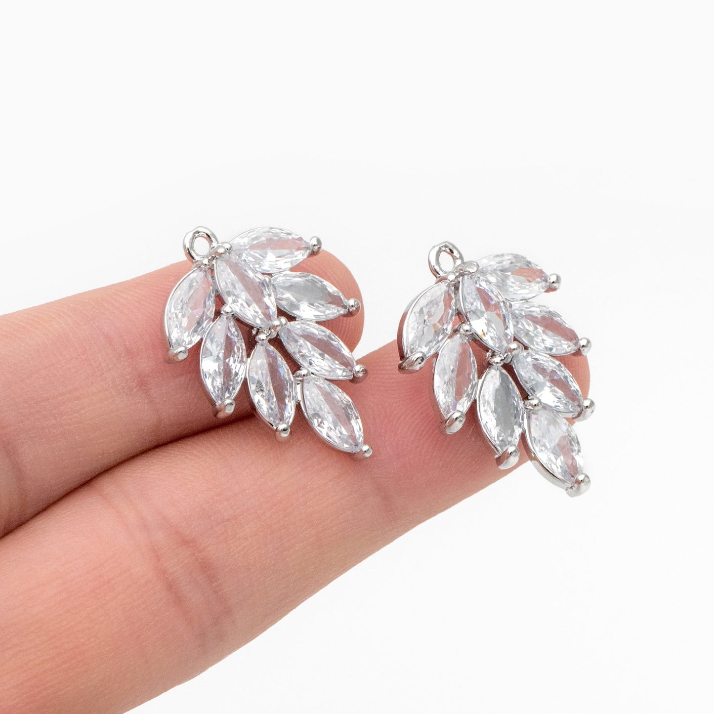 4pcs CZ pave Gold/ Silver Tone Leaf Charms, 18K Gold/ Rhodium plated Brass, 21/ 25mm, Cubic Zirconia Leaf Pendants (GB-3037)