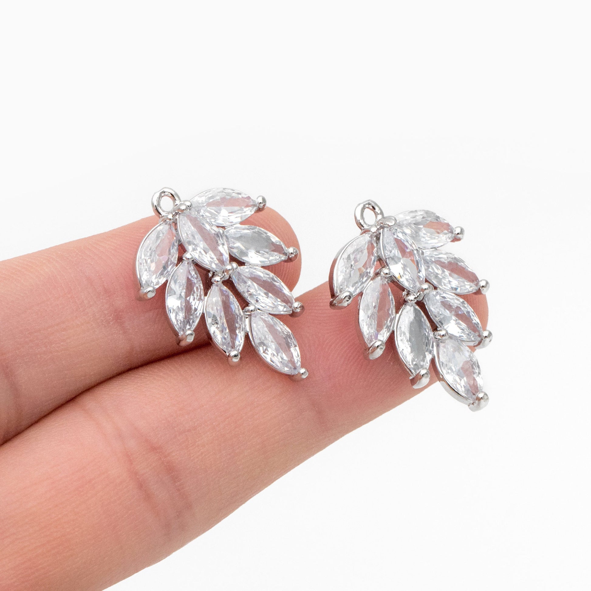 4pcs CZ pave Gold/ Silver Tone Leaf Charms, 18K Gold/ Rhodium plated Brass, 21/ 25mm, Cubic Zirconia Leaf Pendants (GB-3037)