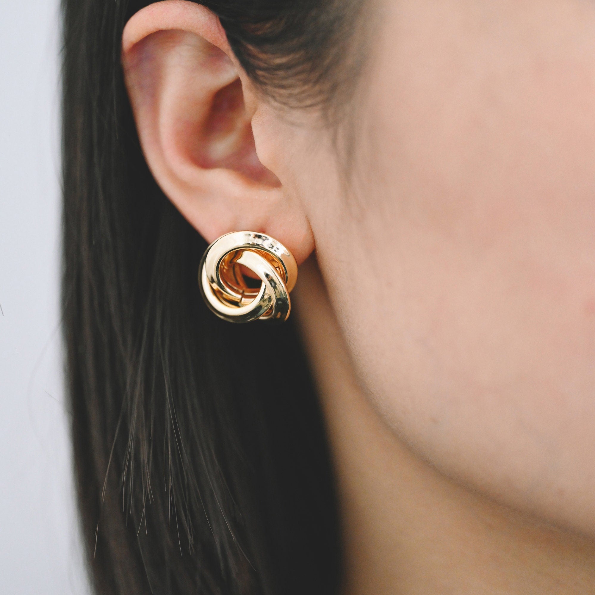 4pcs Gold Knot Earrings, Minimalist Stud Earrings, Circle Flower Ear Posts 21mm (GB-2365)