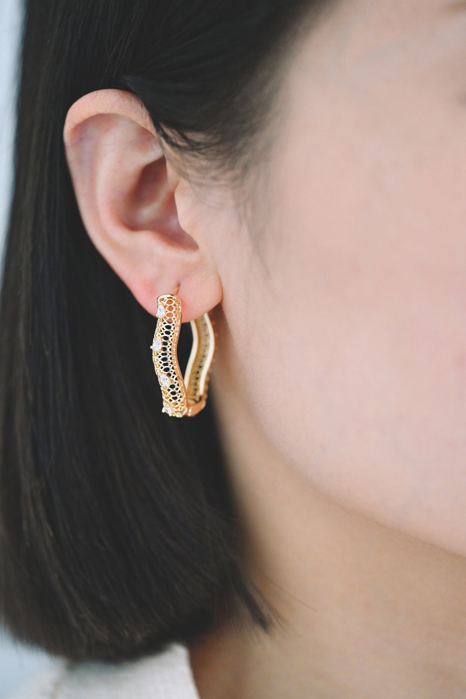 4pcs CZ Pave Gold Filigree Hoop Earrings, Hollow Earrings (GB-2440)