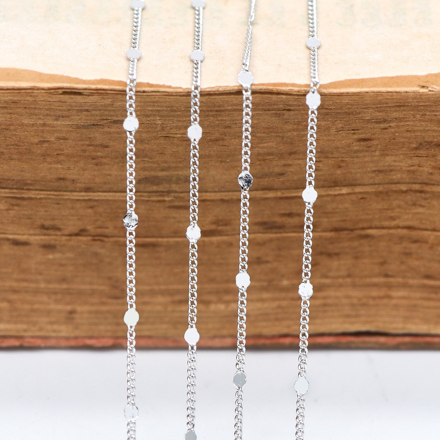 Tiny Gold/ Silver Tone Curb Chains, 0.9mm Thin Chain with 1.6mm Flat Disc, Delicate Chains for DIY Necklace (#LK-240)/ 1 Meter=3.3 ft