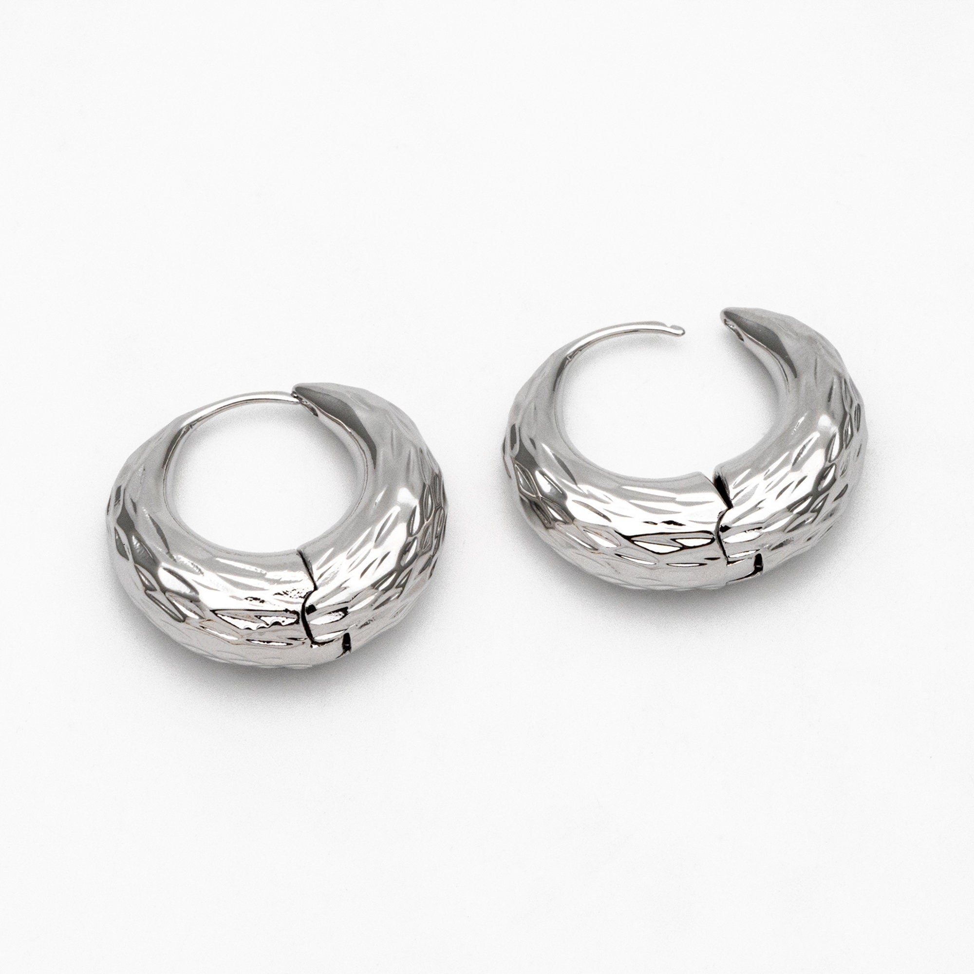 4pcs Gold/ Silver Tone Circle Hoop Earrings, 18K Gold/ Rhodium plated Brass, Chunky Huggie Earrings (GB-4447)