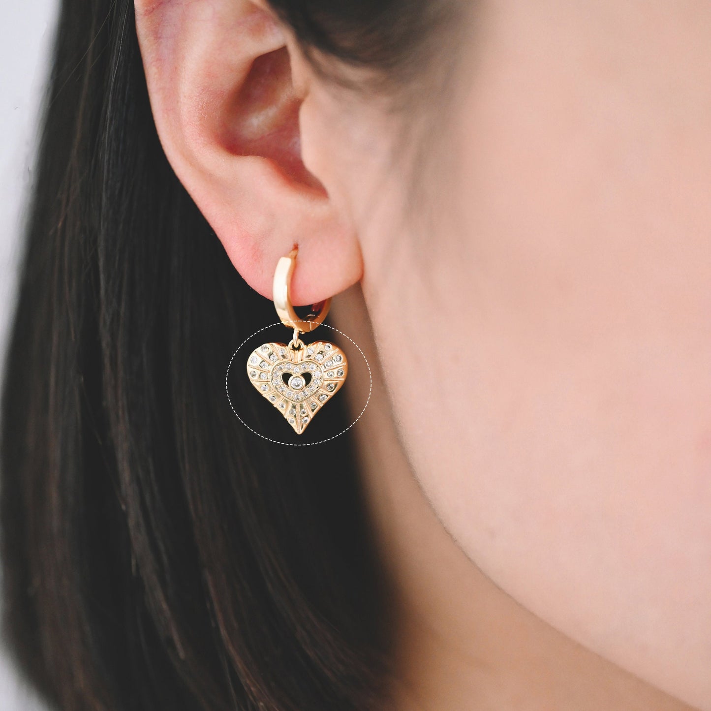 4pcs CZ Pave Gold Heart Pendants: 18K Gold Plated Brass Charms 15mm, (GB-4409-D)