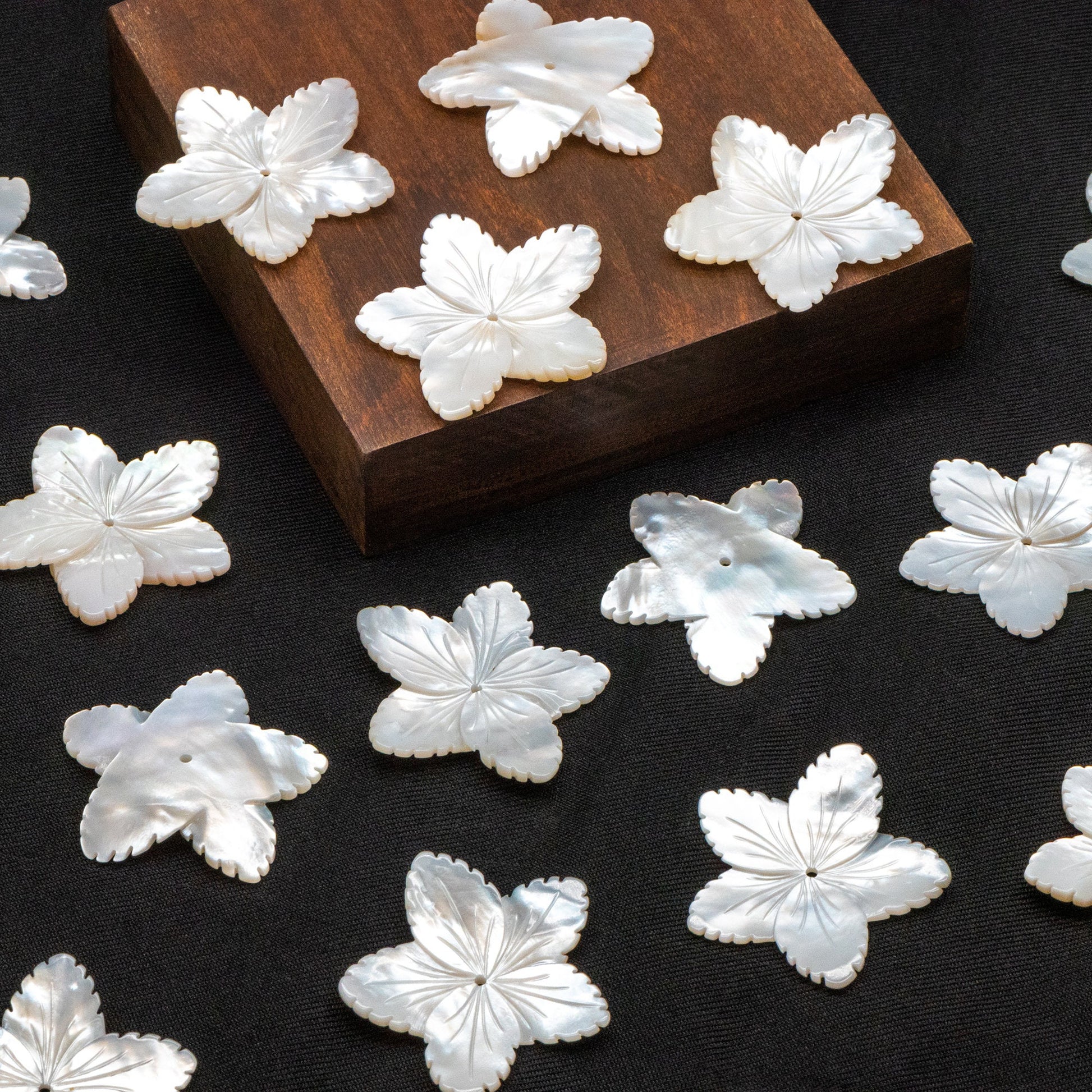10pcs White Mother of Pearl Carved Flowers 35-43mm, Unique Large Shell Flowers (V1162)