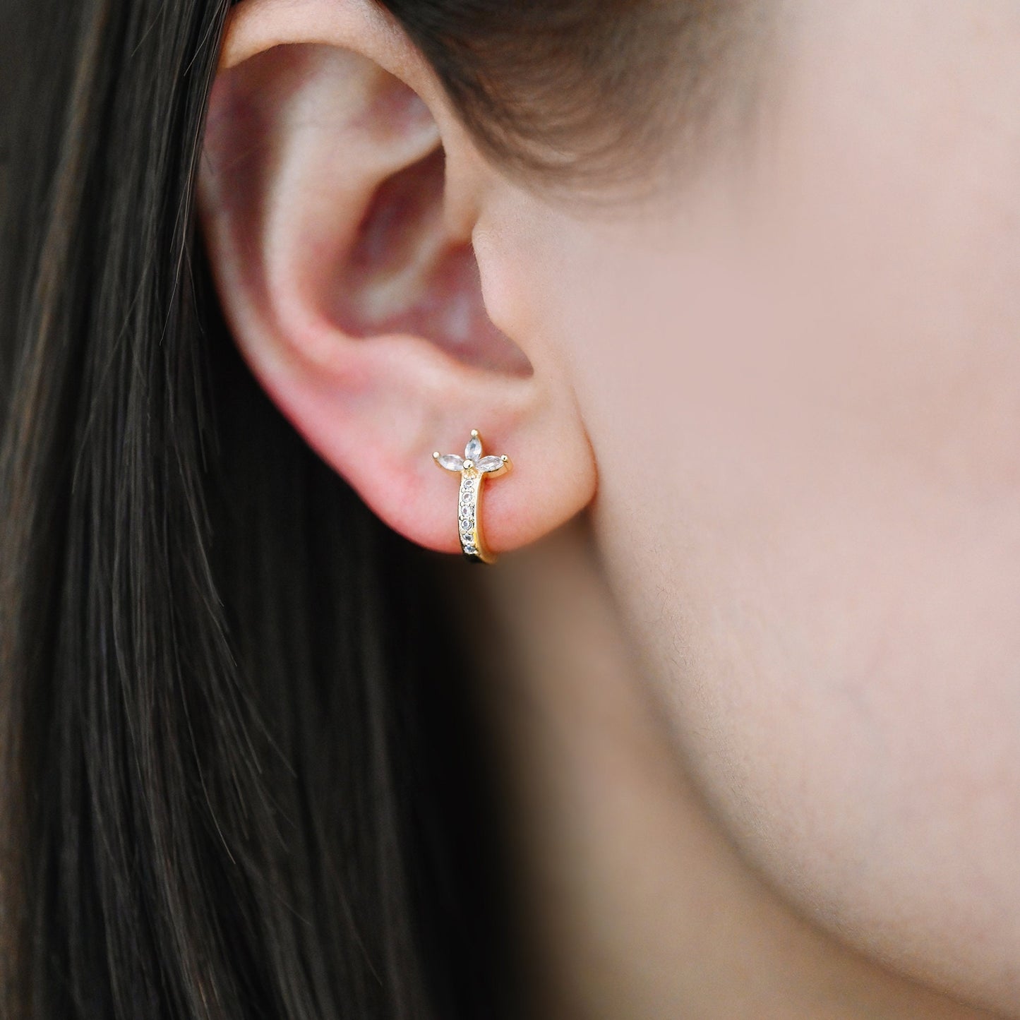 4pcs CZ Pave Tiny Leaf Hoop Earrings, 12mm, Dainty Huggie Earrings (GB-3477-D)