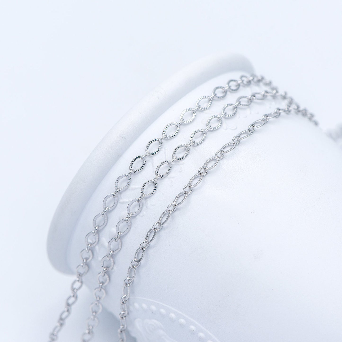 Gold/ Silver tone Flat Oval Cable Chains 4mm, 18K Gold/ Rhodium plated on Brass, Craft DIY Jewelry Chain Wholesale (#LK-238)/ 1 Meter=3.3 ft