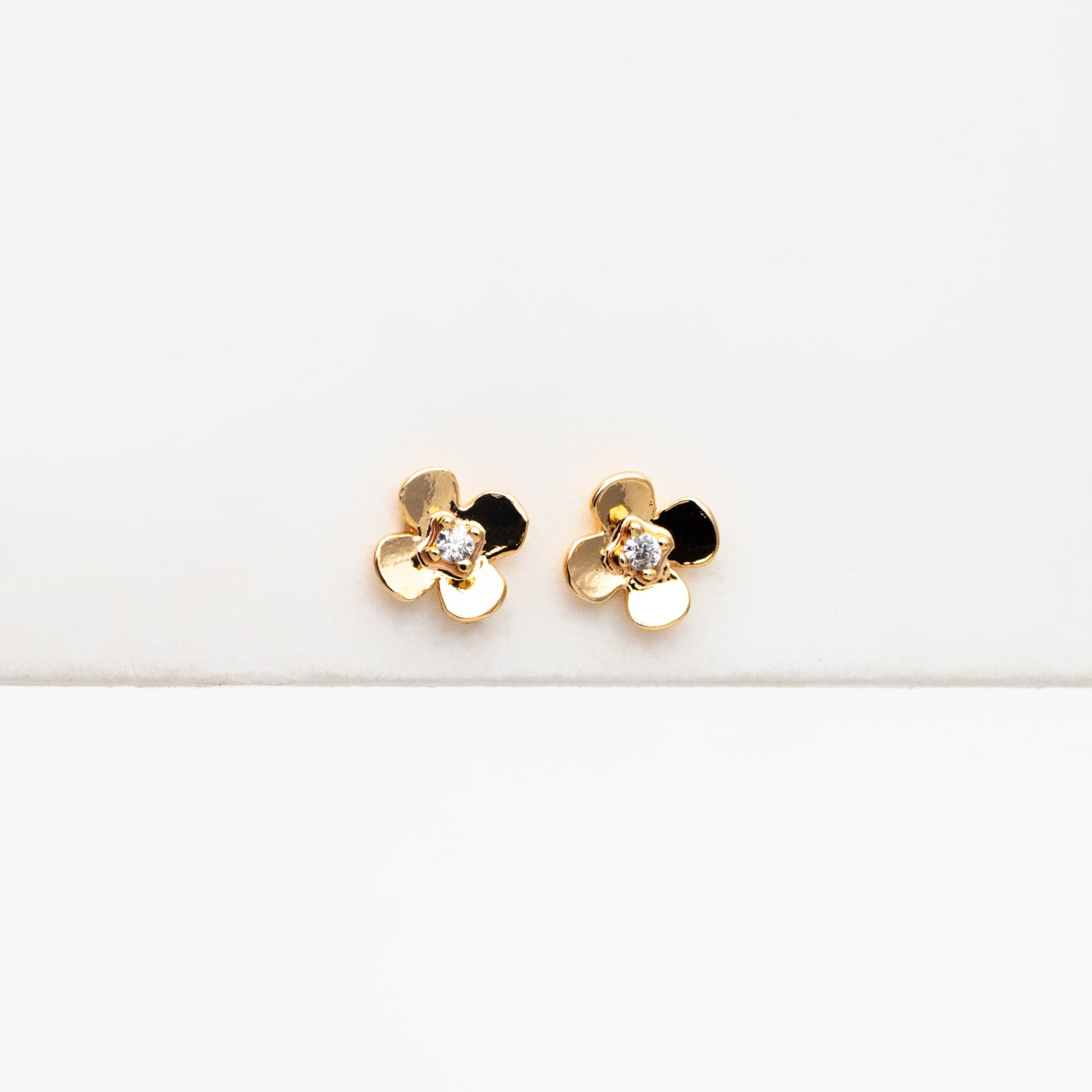 10pcs CZ Pave Gold/ Silver Flower Earrings 6mm, 18K Gold/ Rhodium plated Brass, Floral Stud Earrings (GB-4453)