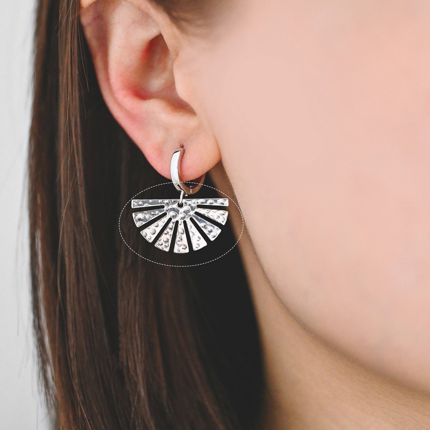 10pcs Gold/ Silver Hammered Half Sun Charm 14x25mm, 18K Gold/ Rhodium Plated Brass, Jewelry Making, Diy Material,Jewelry Supplies(GB-1404-C)