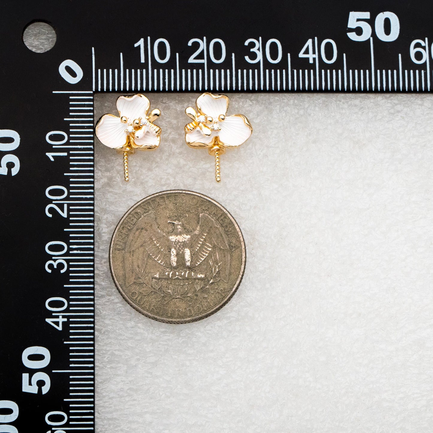 4pcs White Enamel Flower and Bee Earrings, Pearl Earring Mounts, Half Drilled Pearls Earring Settings (GB-4448)