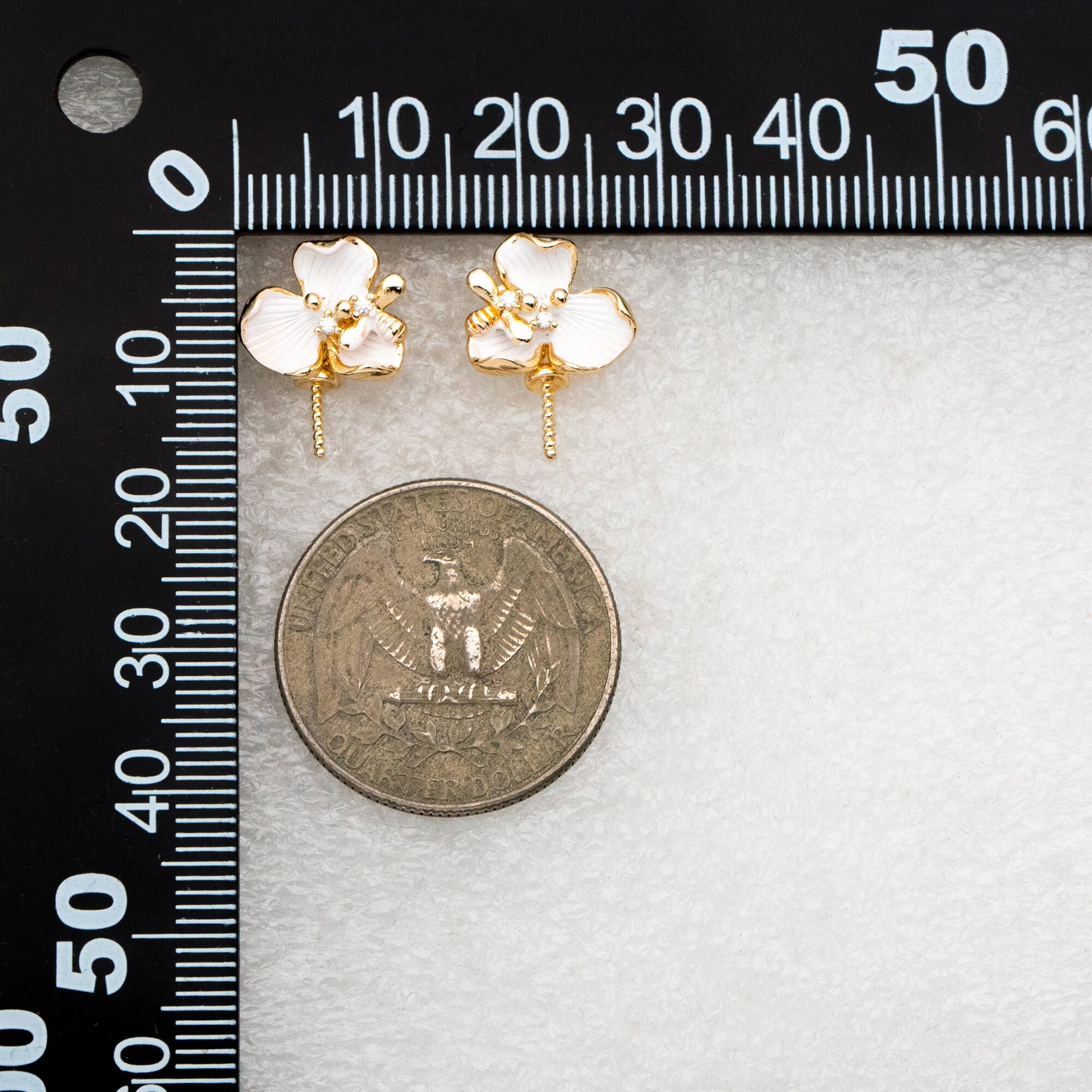4pcs White Enamel Flower and Bee Earrings, Pearl Earring Mounts, Half Drilled Pearls Earring Settings (GB-4448)