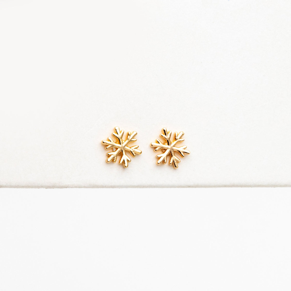 4pcs Gold/ Silver Snowflake Earrings 6mm, Gold/ Rhodium plated Brass, Dainty Christmas Earrings (GB-139-B)